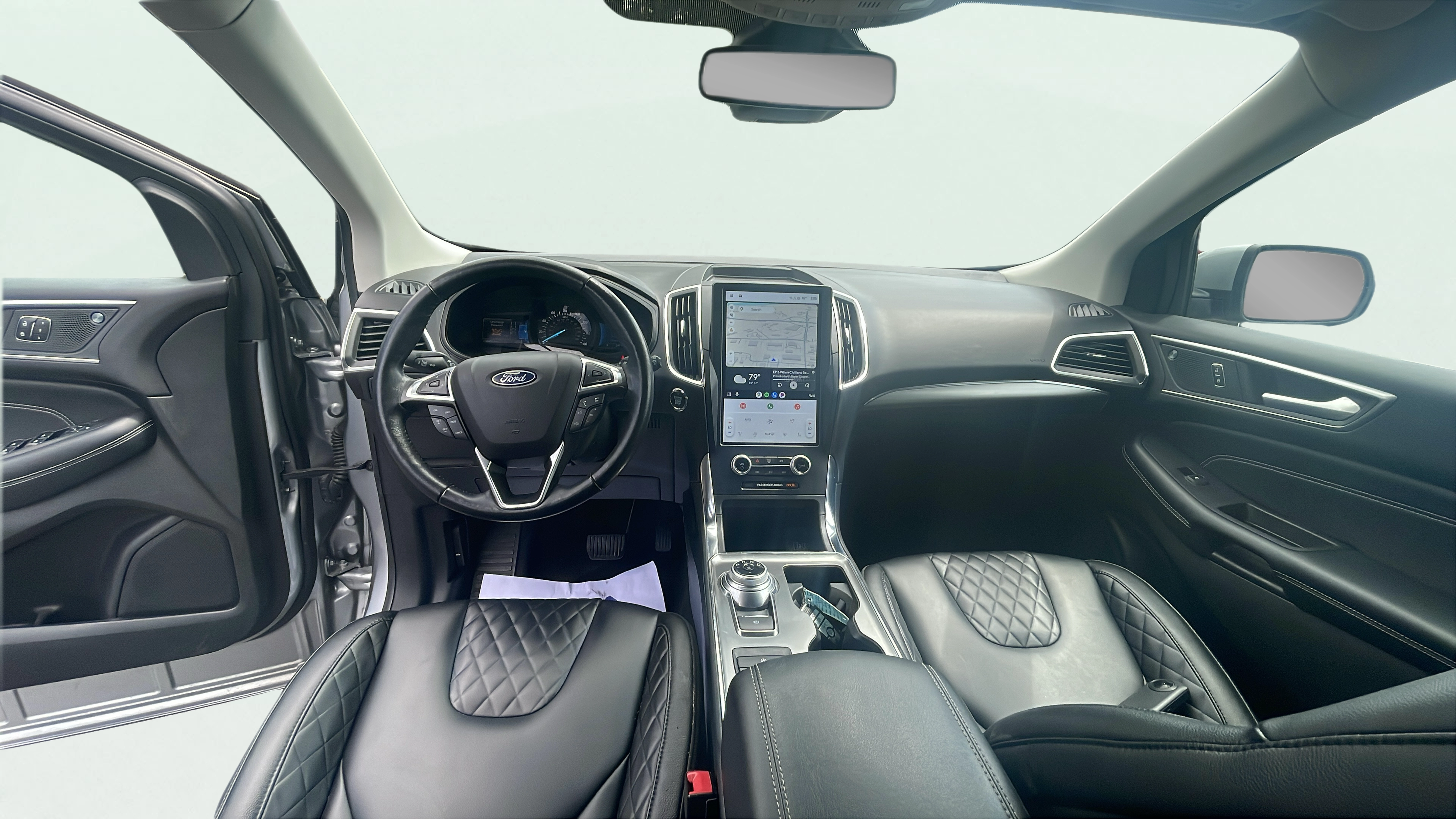 Vehicle interior 360 preview