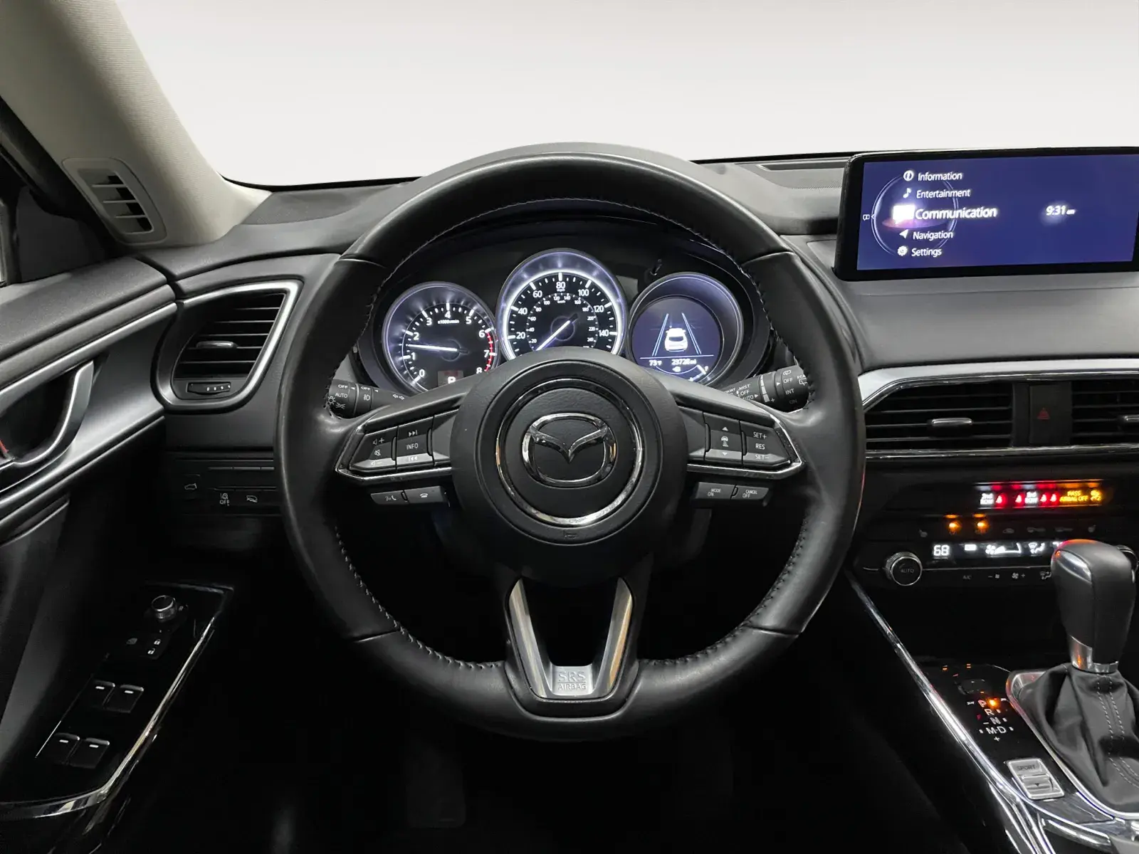 Vehicle interior 3