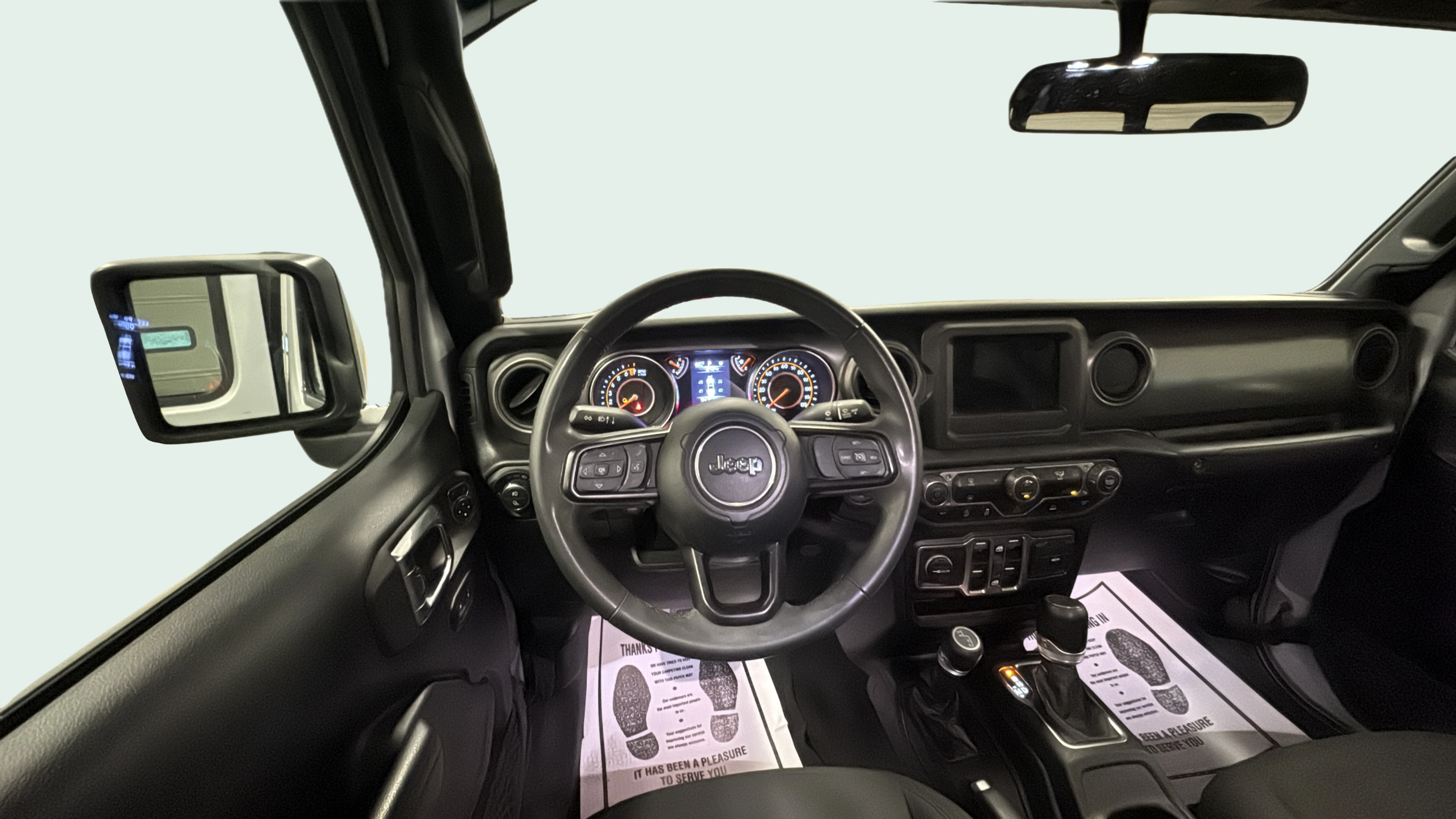 Vehicle interior 360 preview
