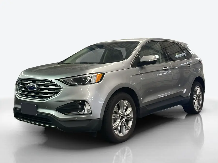 2023 Ford Edge — image 1 of 8