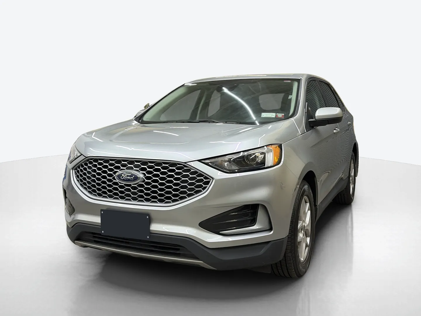 2023 Ford Edge — image 1 of 5