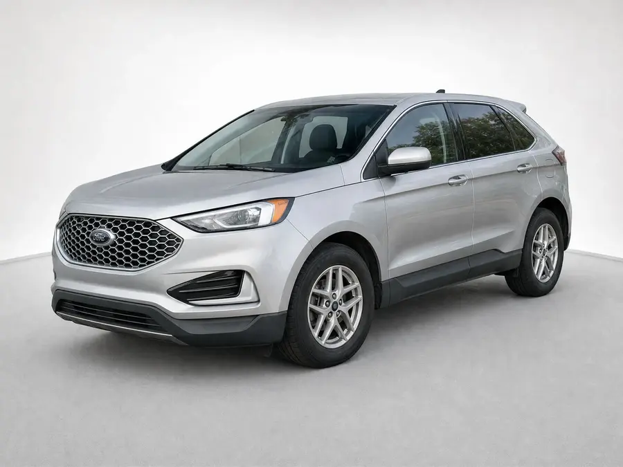 2023 Ford Edge — image 1 of 9