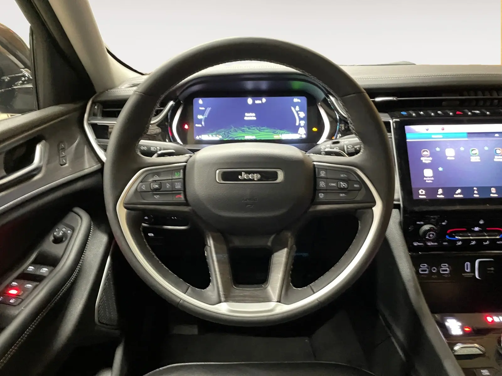 Vehicle interior 3