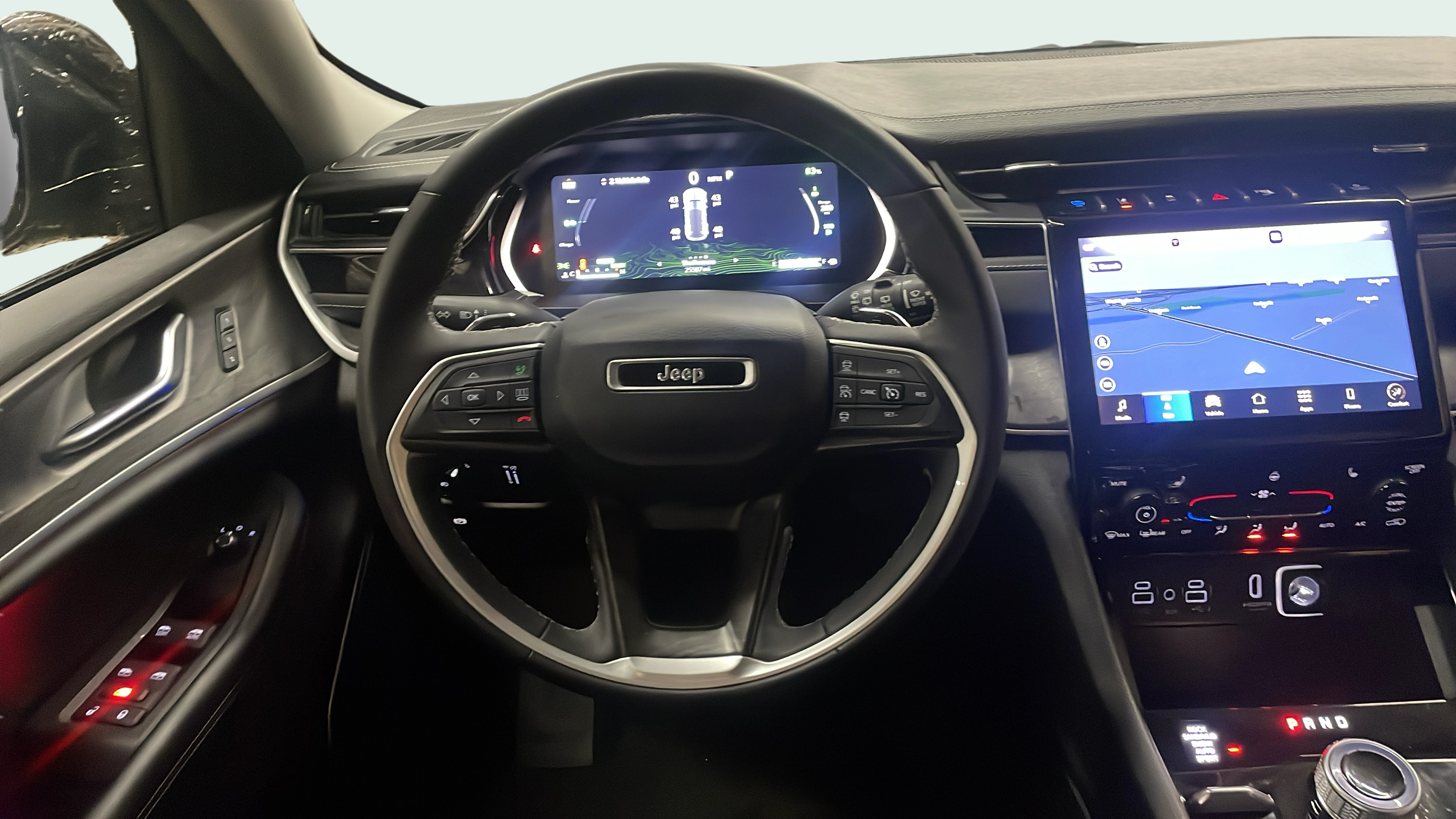 Vehicle interior 360 preview