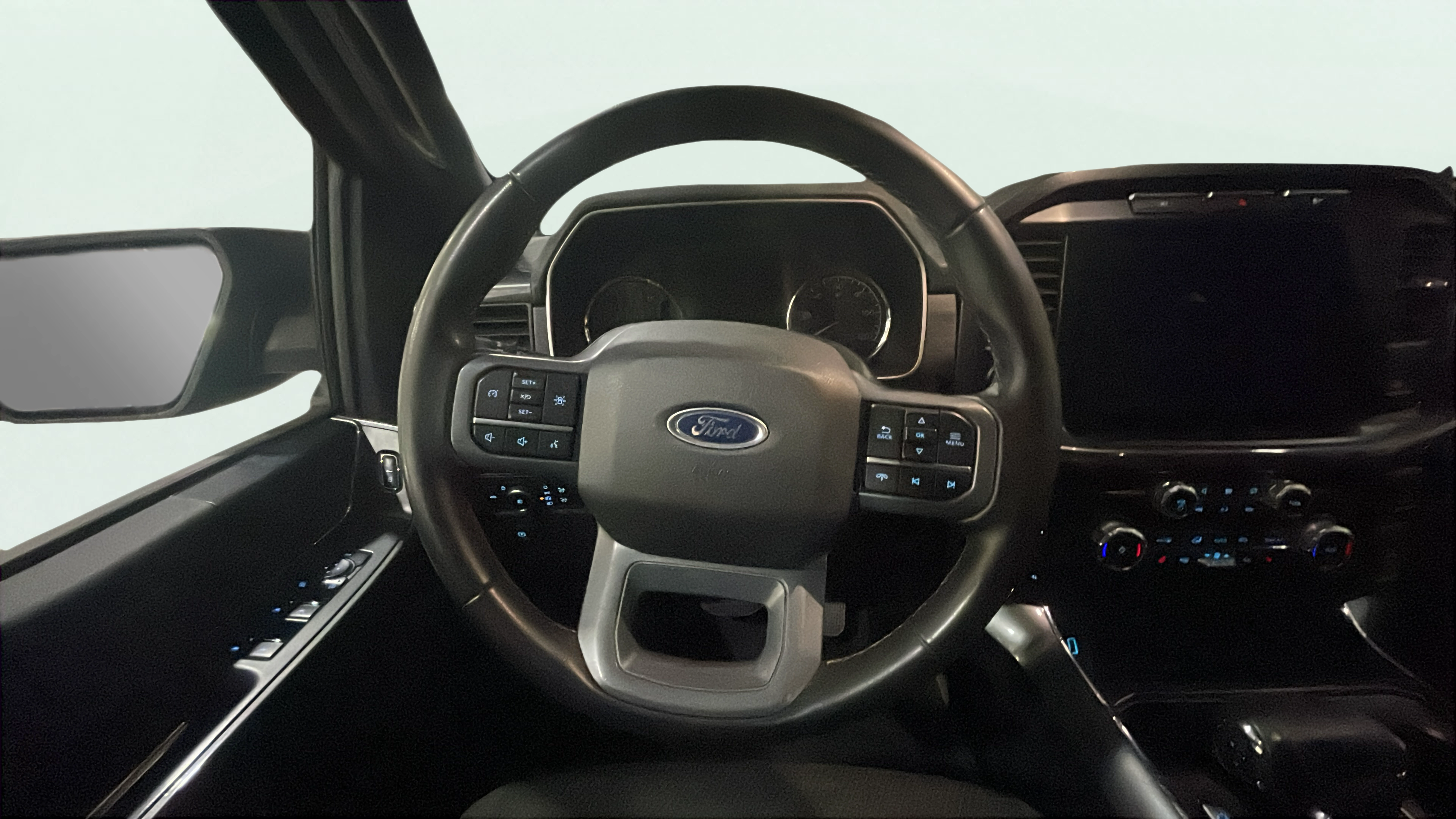Vehicle interior 360 preview