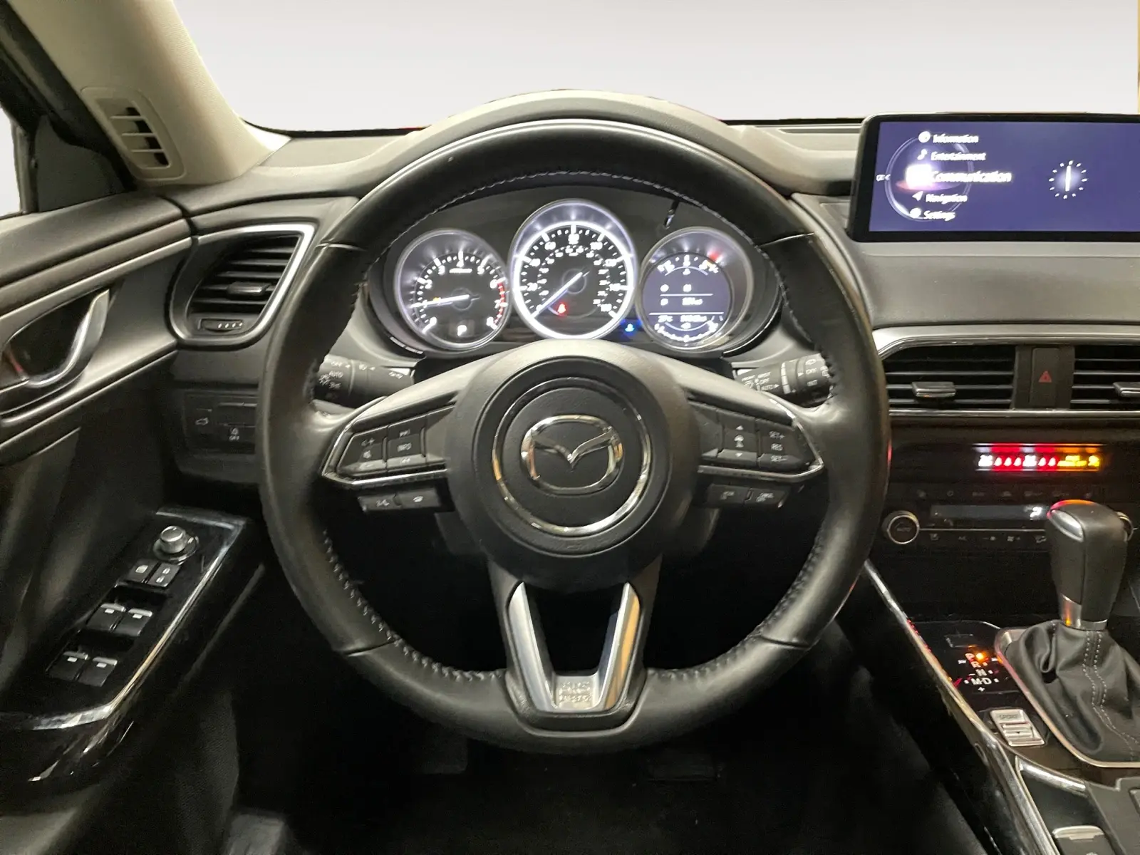 Vehicle interior 3