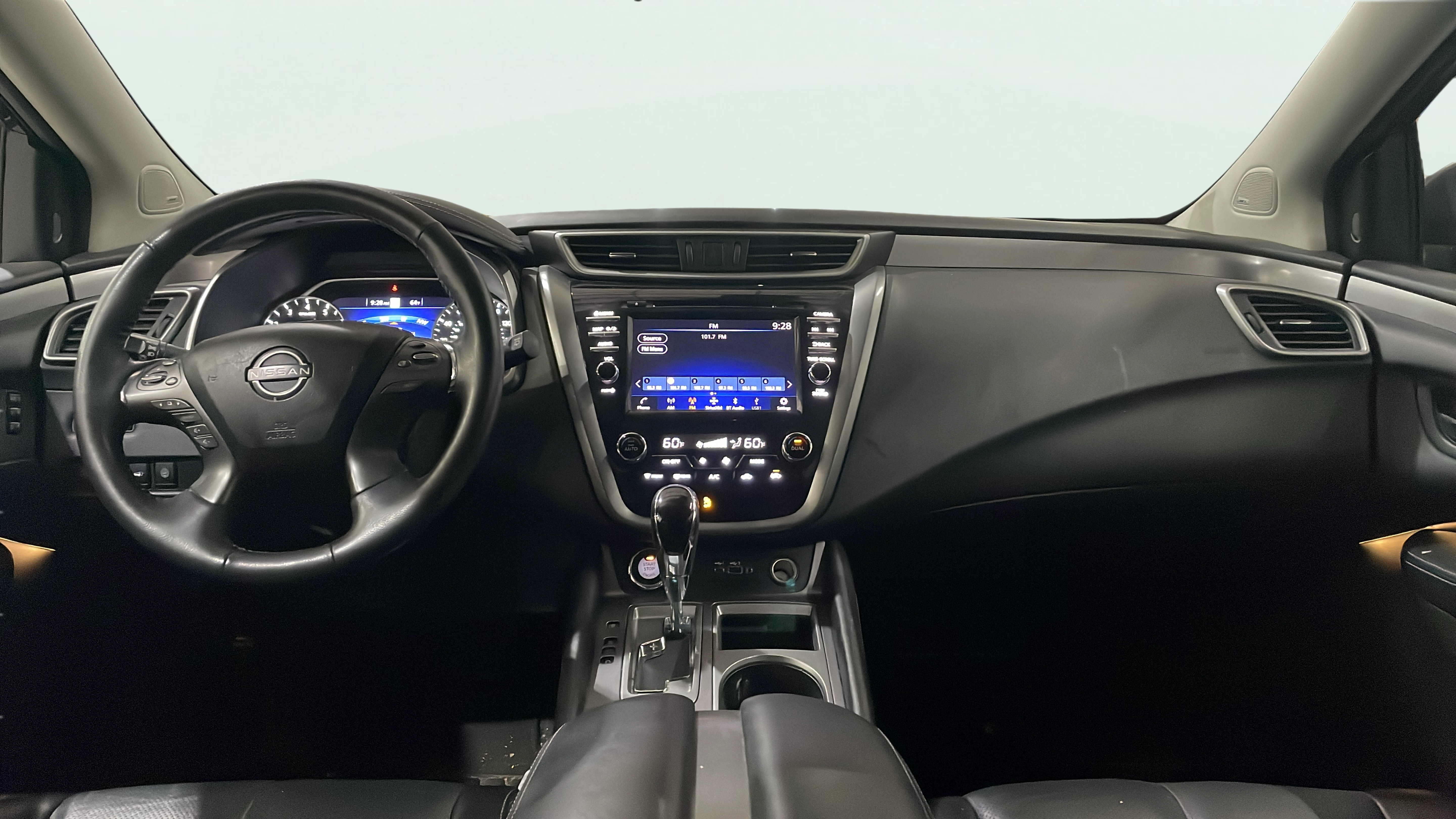 Vehicle interior 360 preview