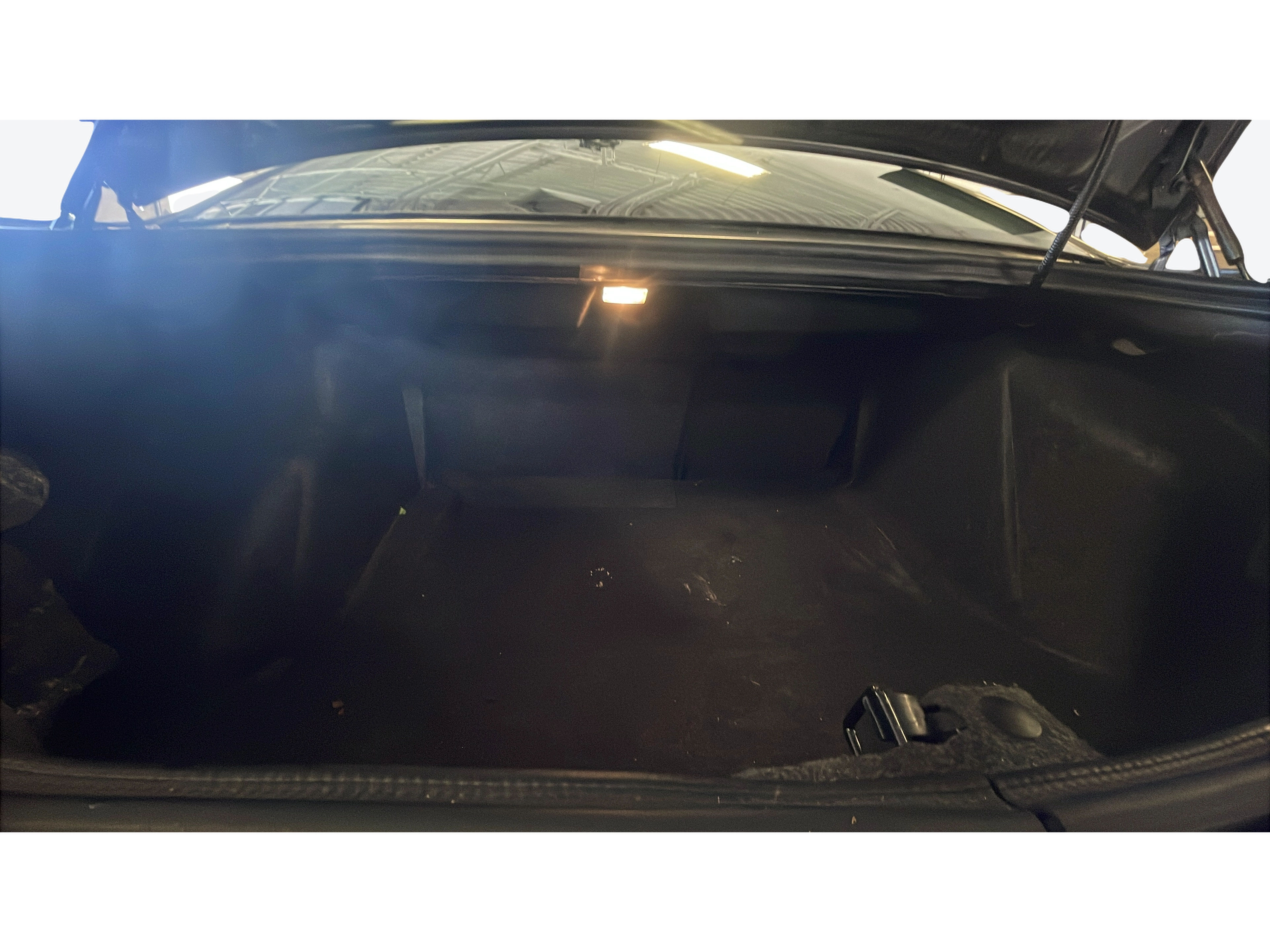 Vehicle interior 360 preview