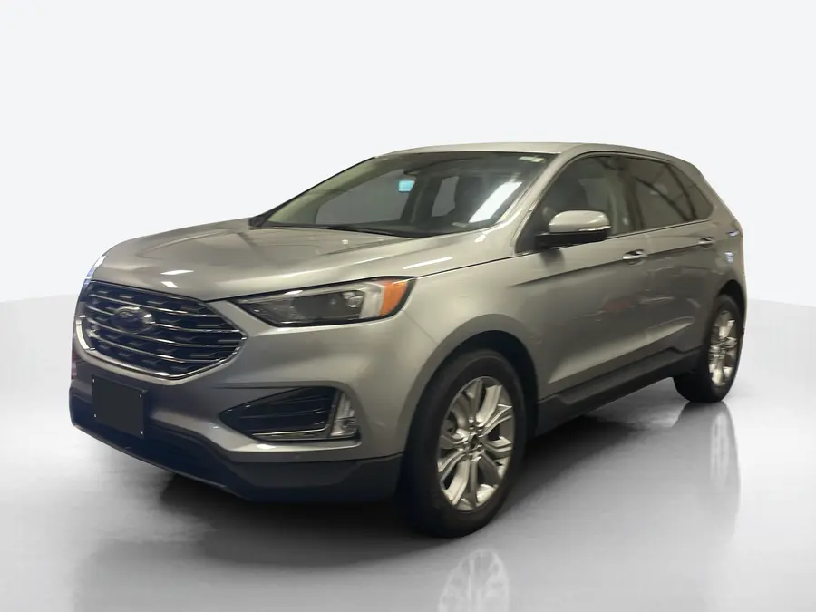2023 Ford Edge — image 1 of 8