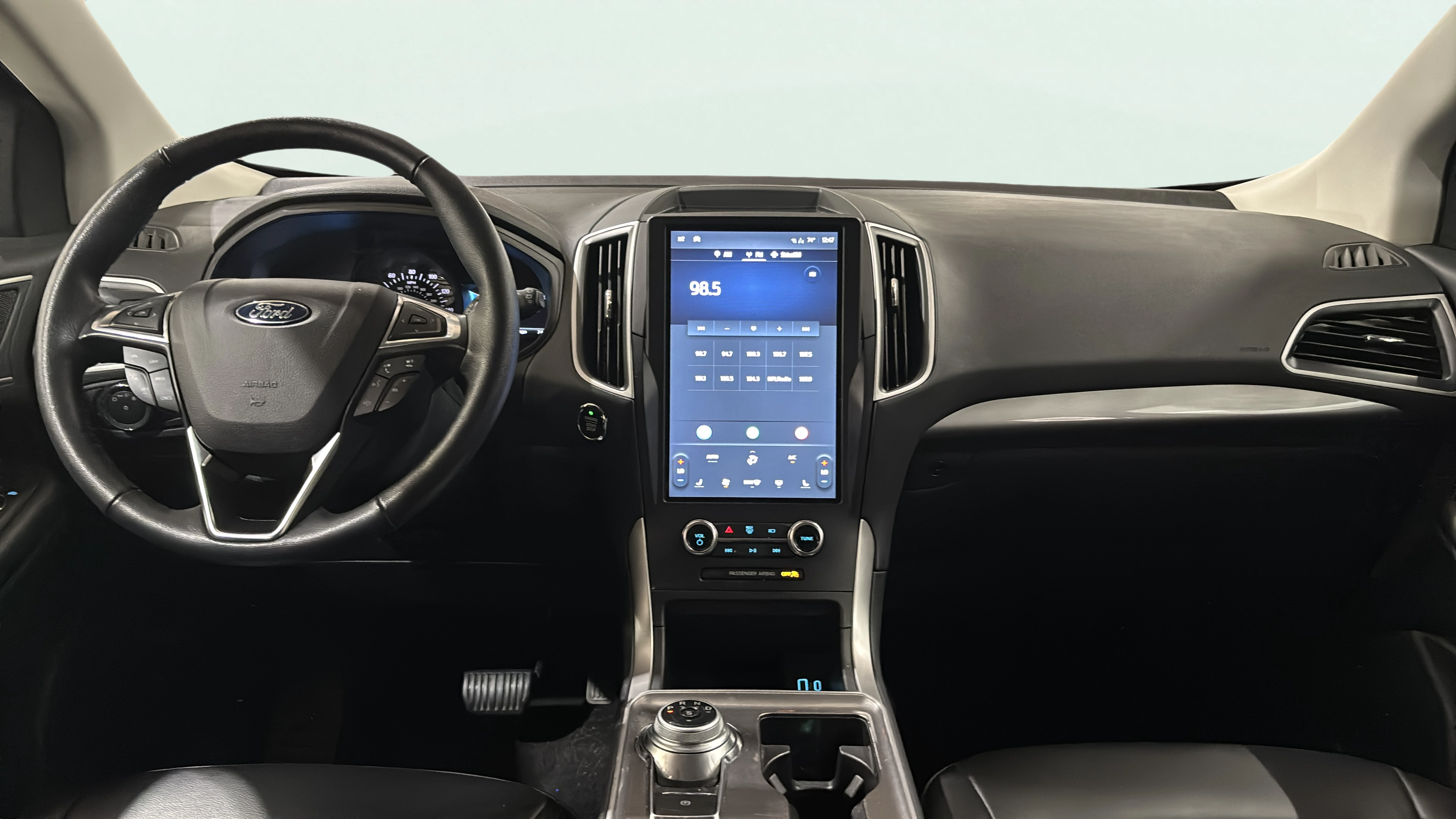 Vehicle interior 360 preview