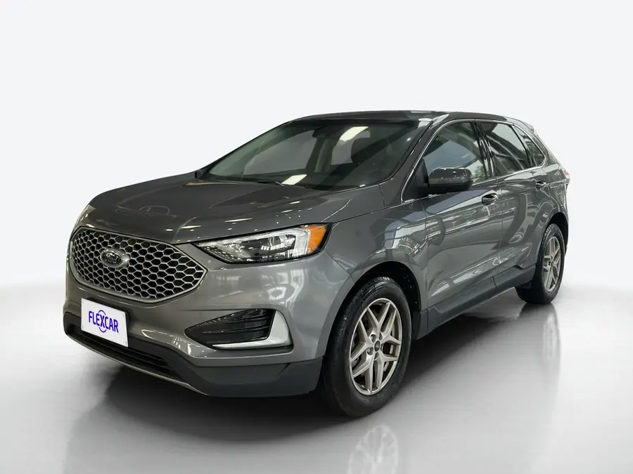 2023 Ford Edge — image 1 of 8