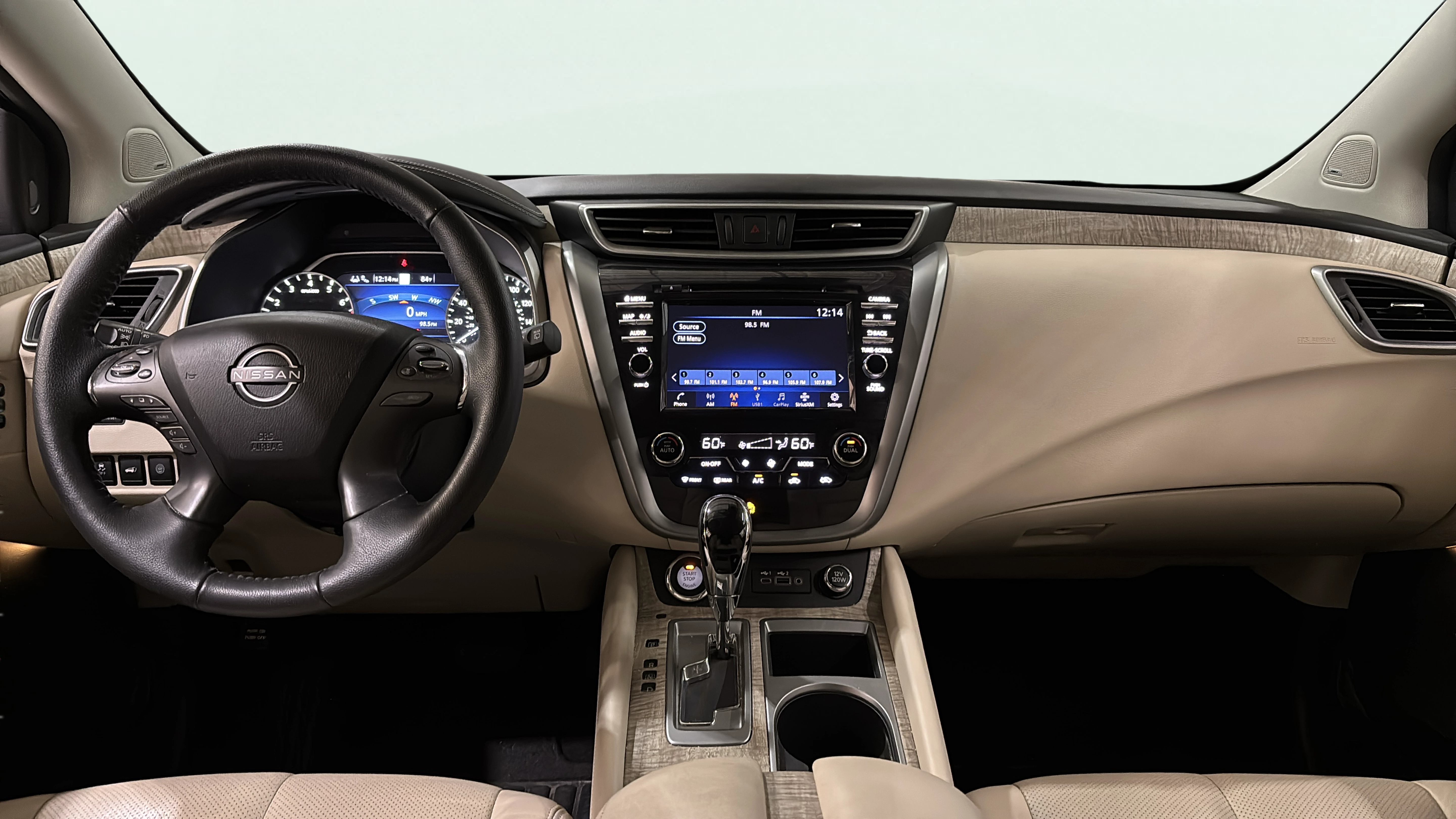 Vehicle interior 360 preview
