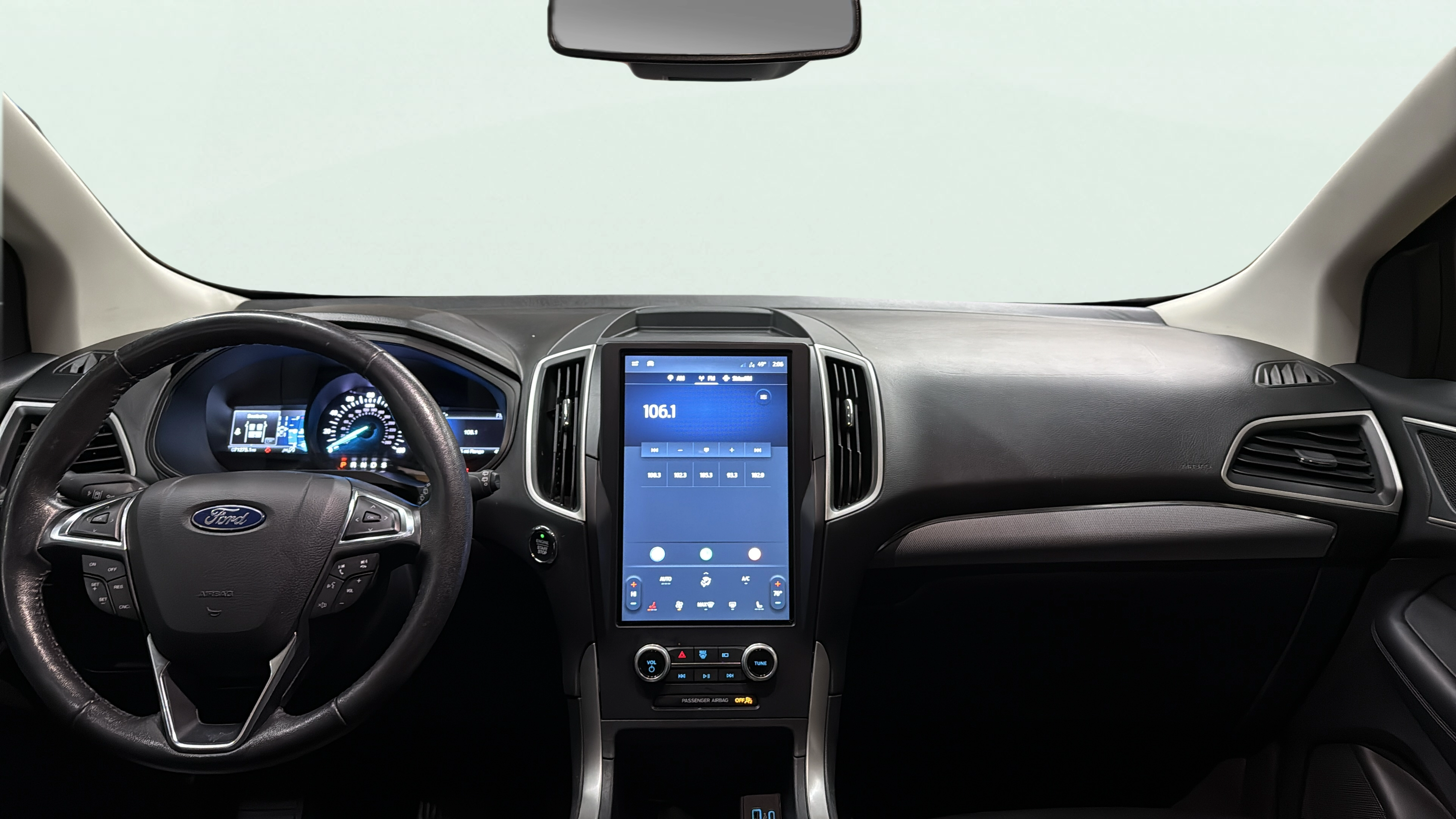 Vehicle interior 360 preview