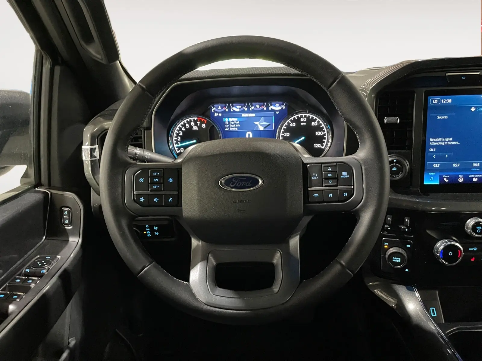 Vehicle interior 3
