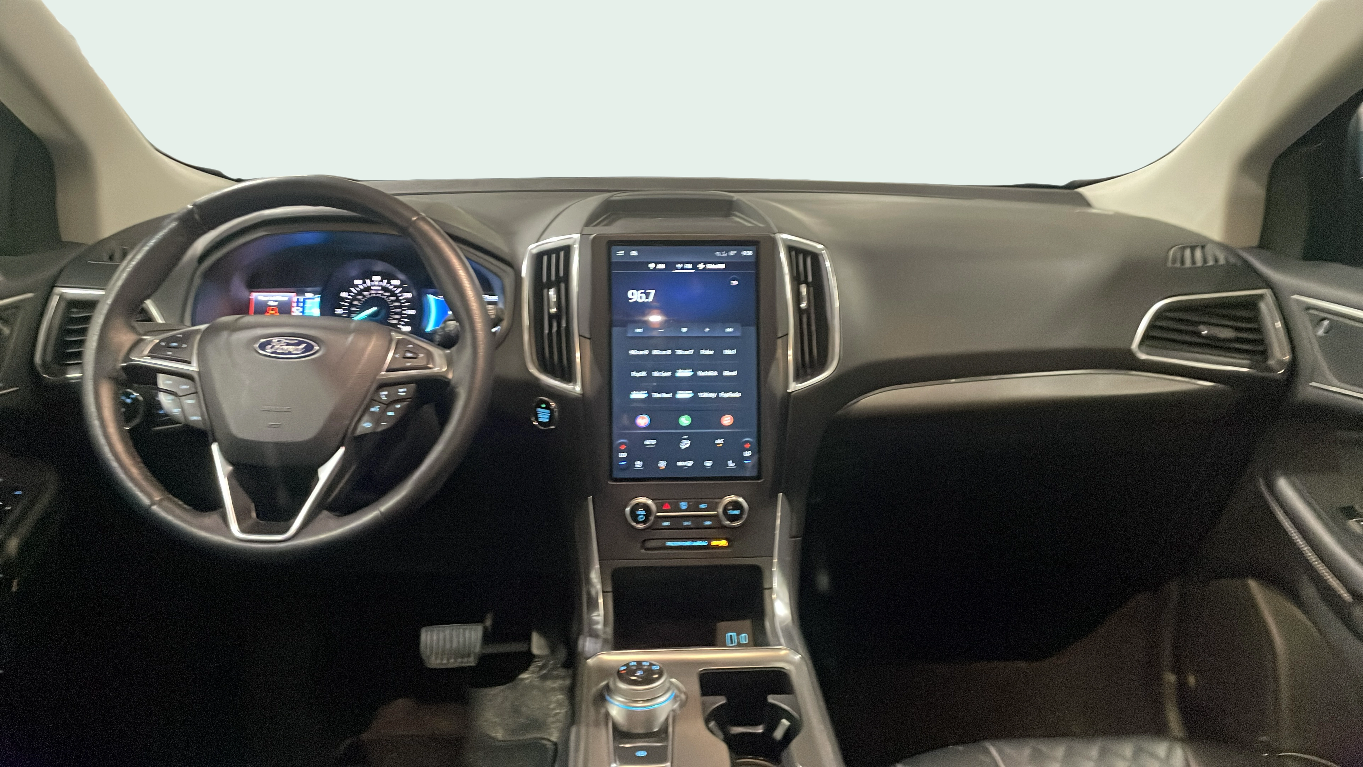 Vehicle interior 360 preview