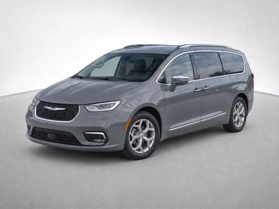 2022 Chrysler Pacifica — image 1 of 9