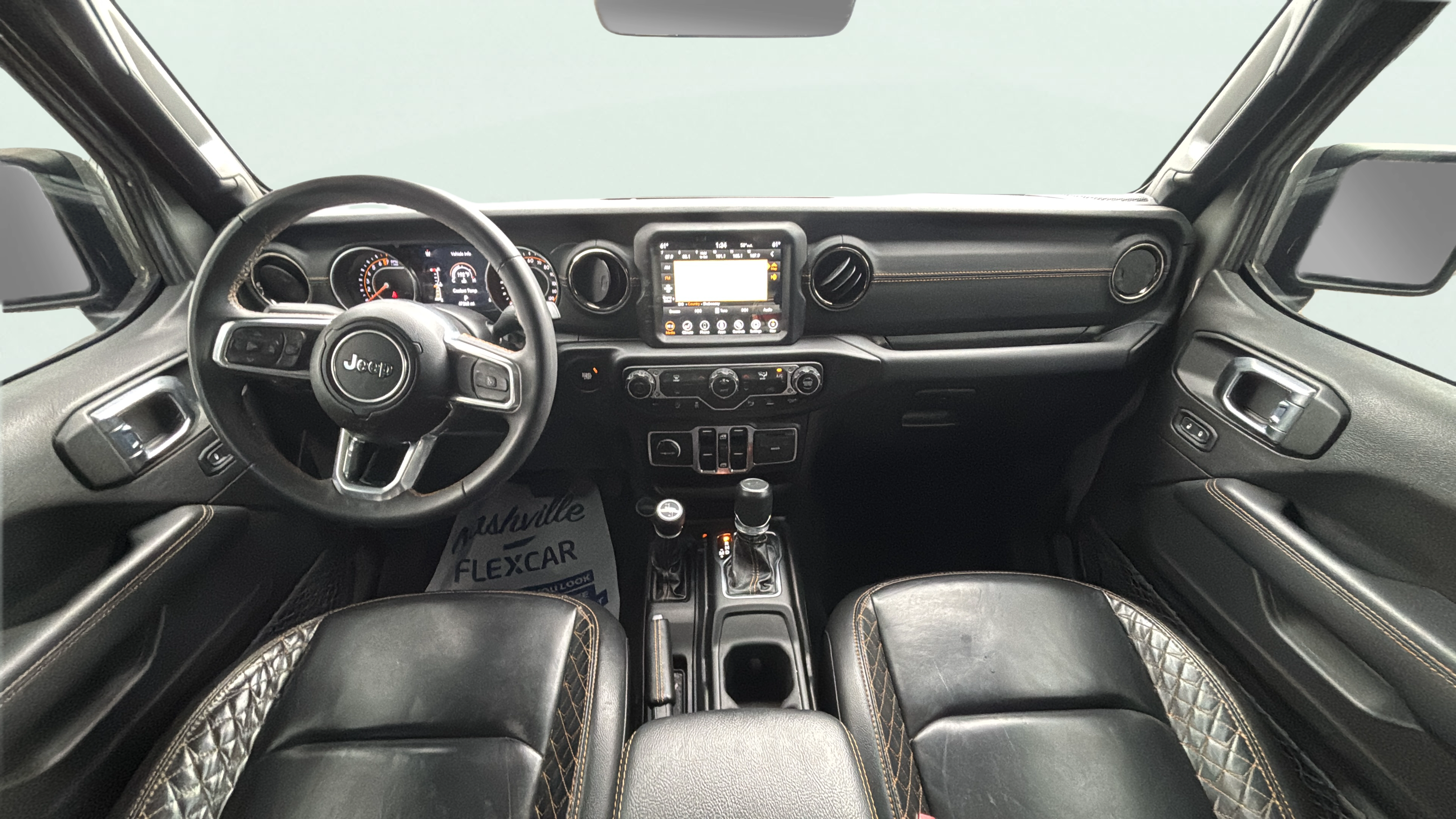 Vehicle interior 360 preview