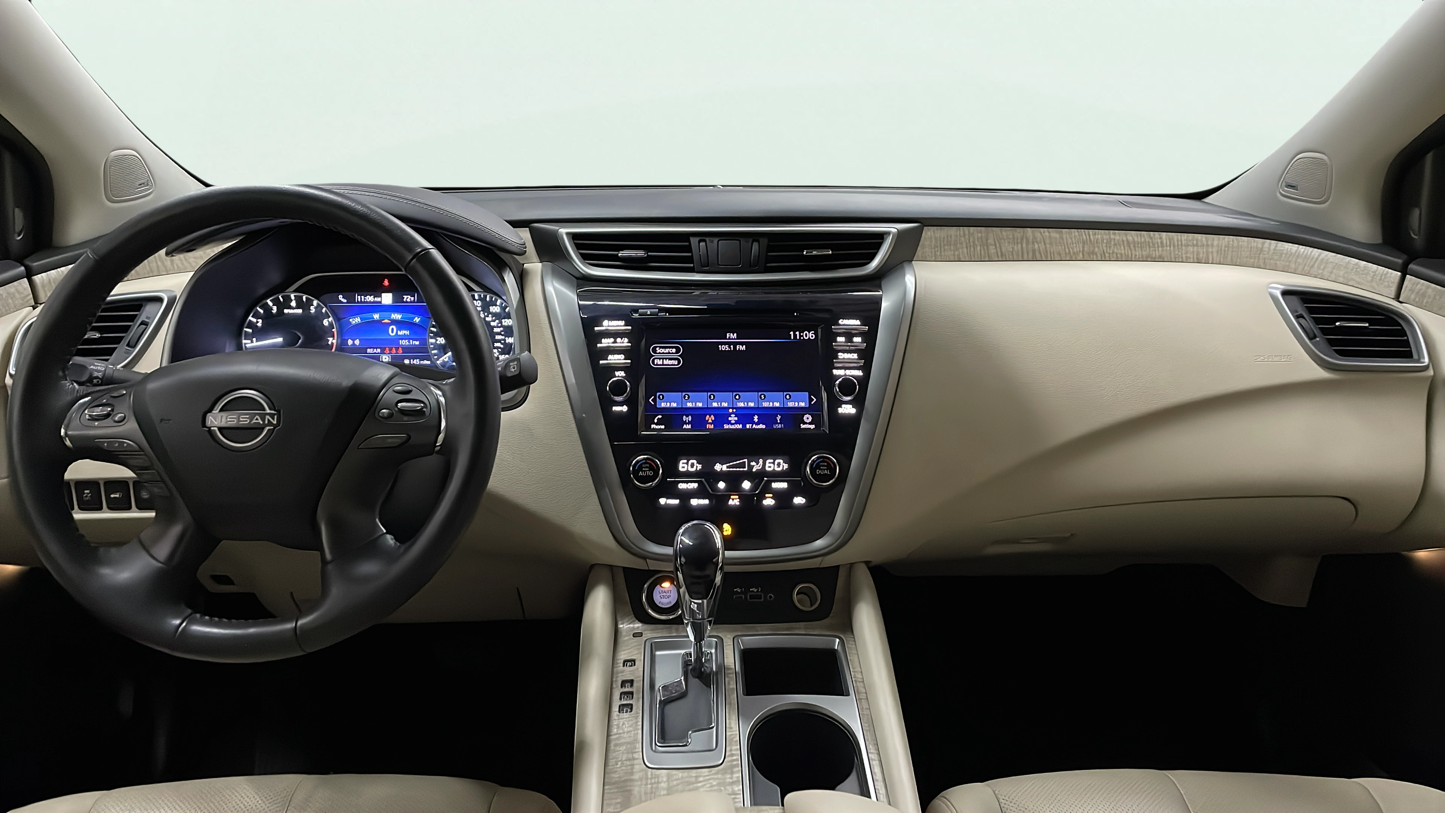 Vehicle interior 360 preview