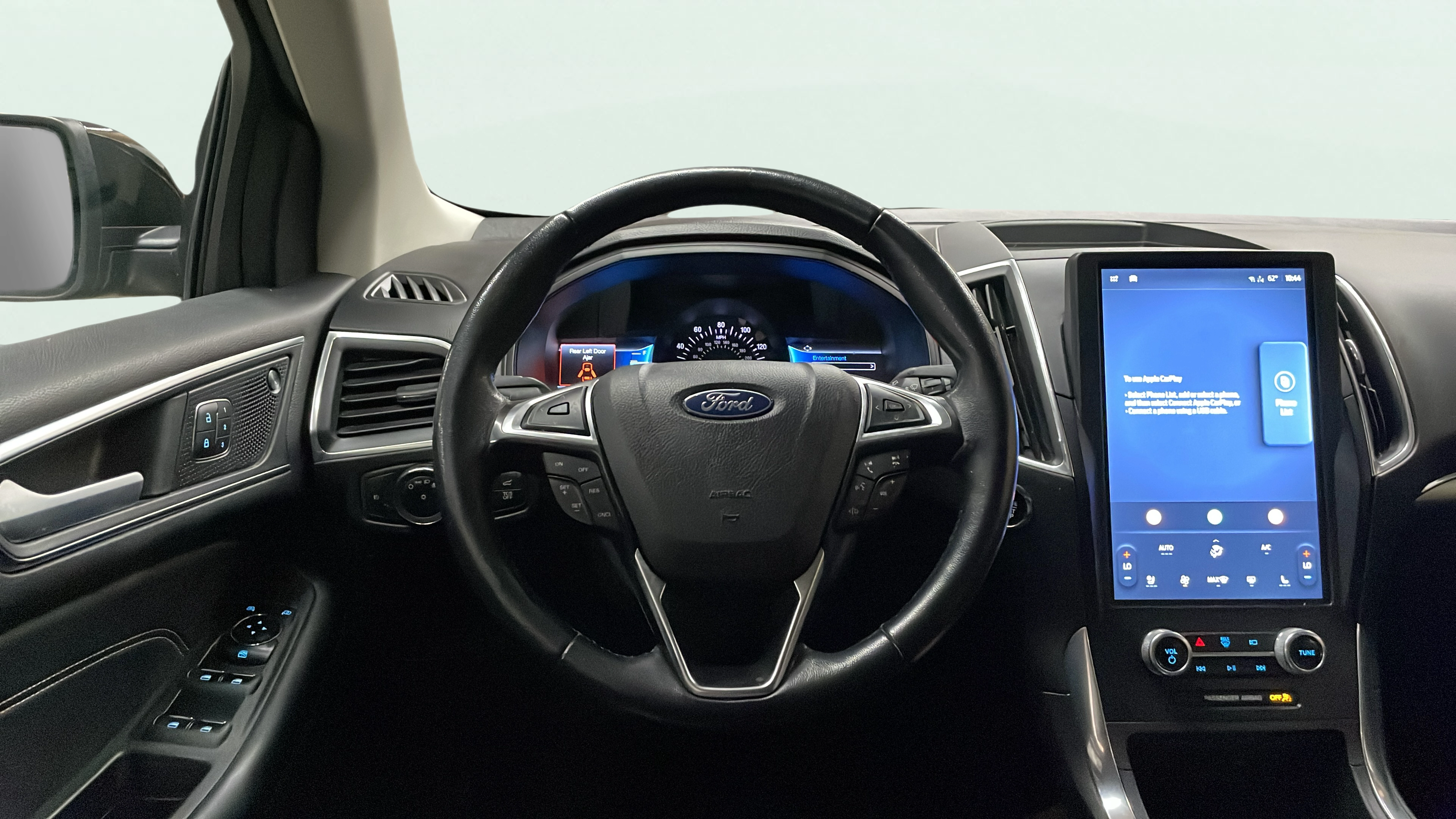 Vehicle interior 360 preview