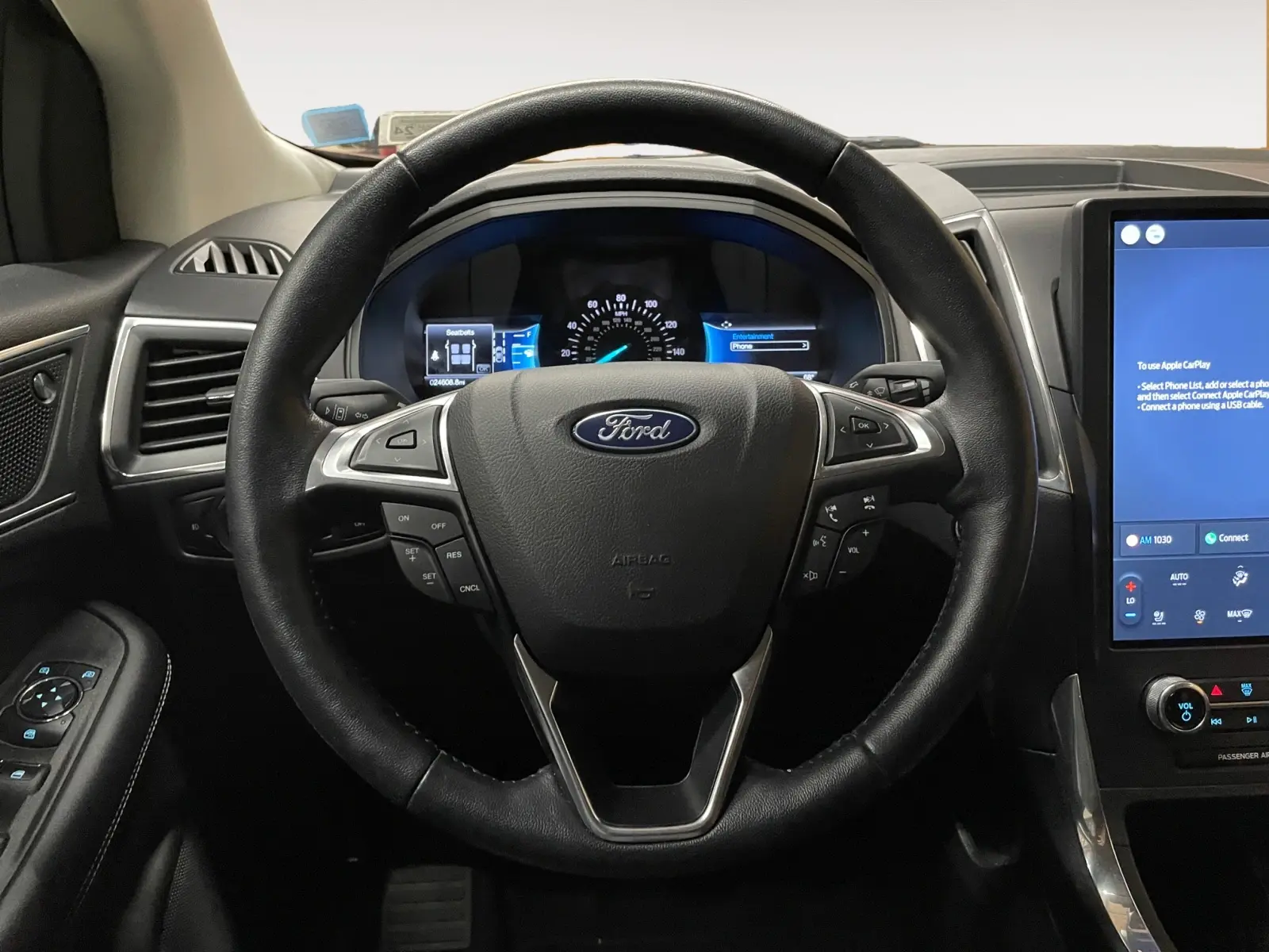 Vehicle interior 360 preview