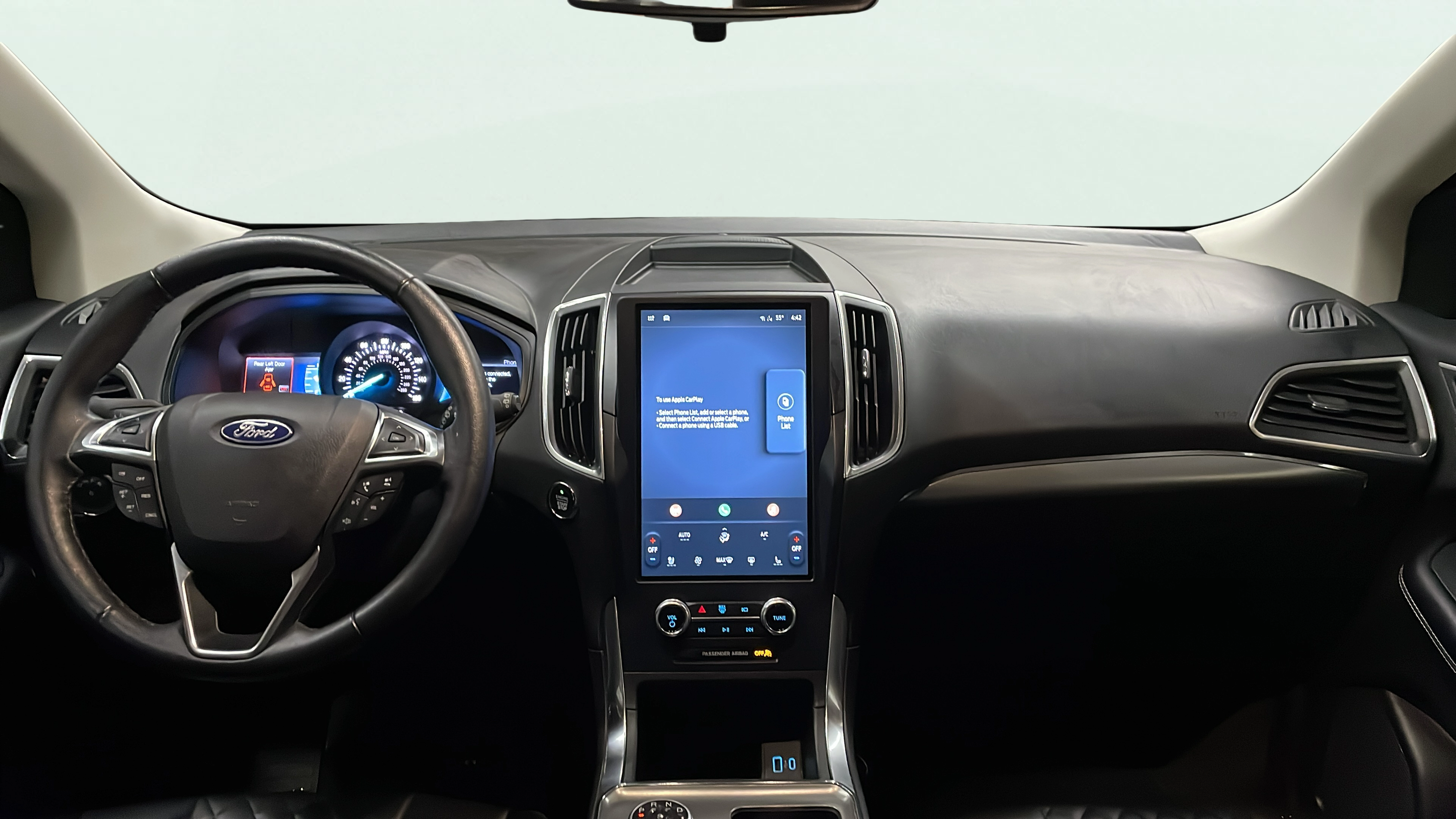 Vehicle interior 360 preview