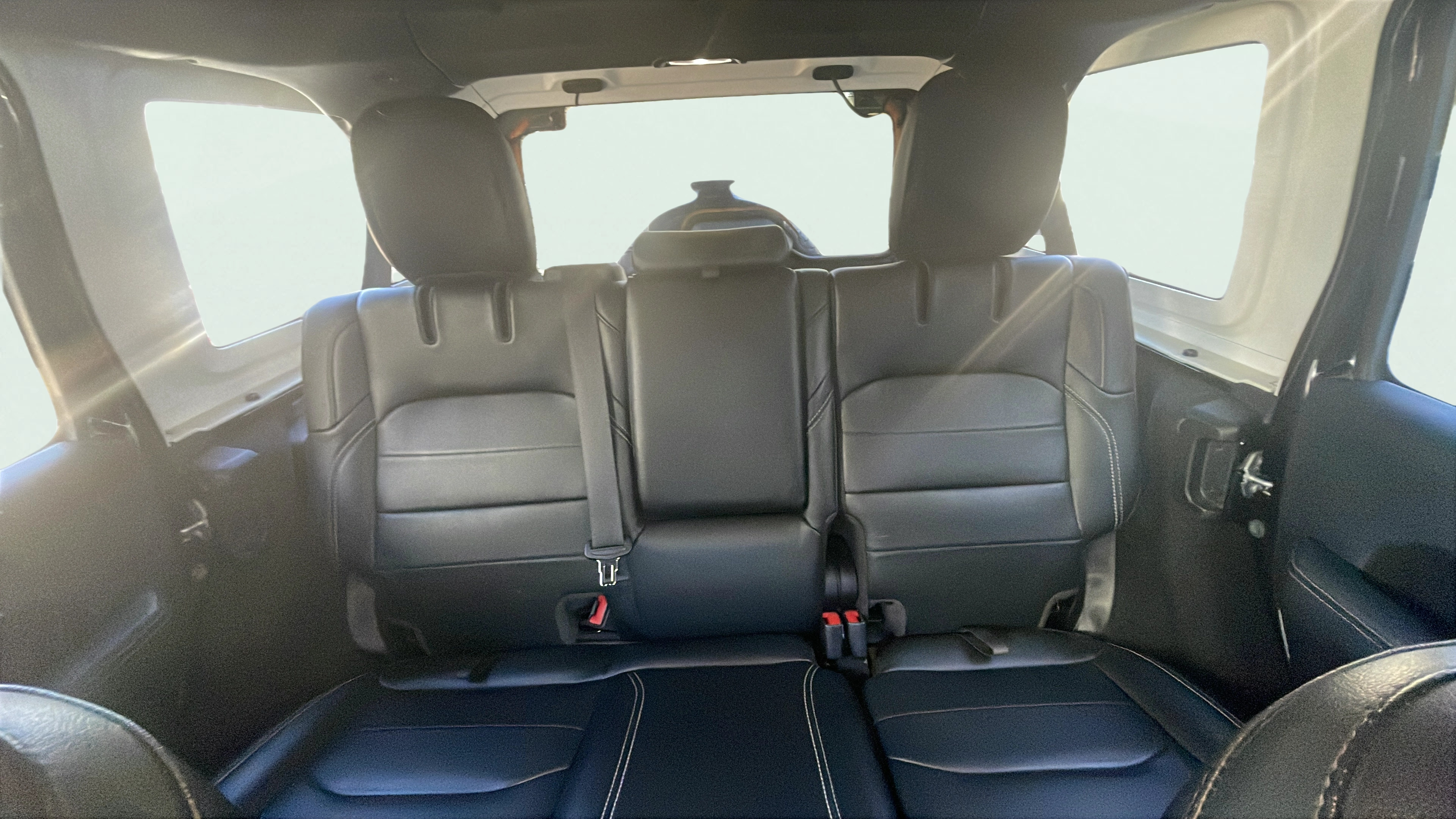 Vehicle interior 360 preview