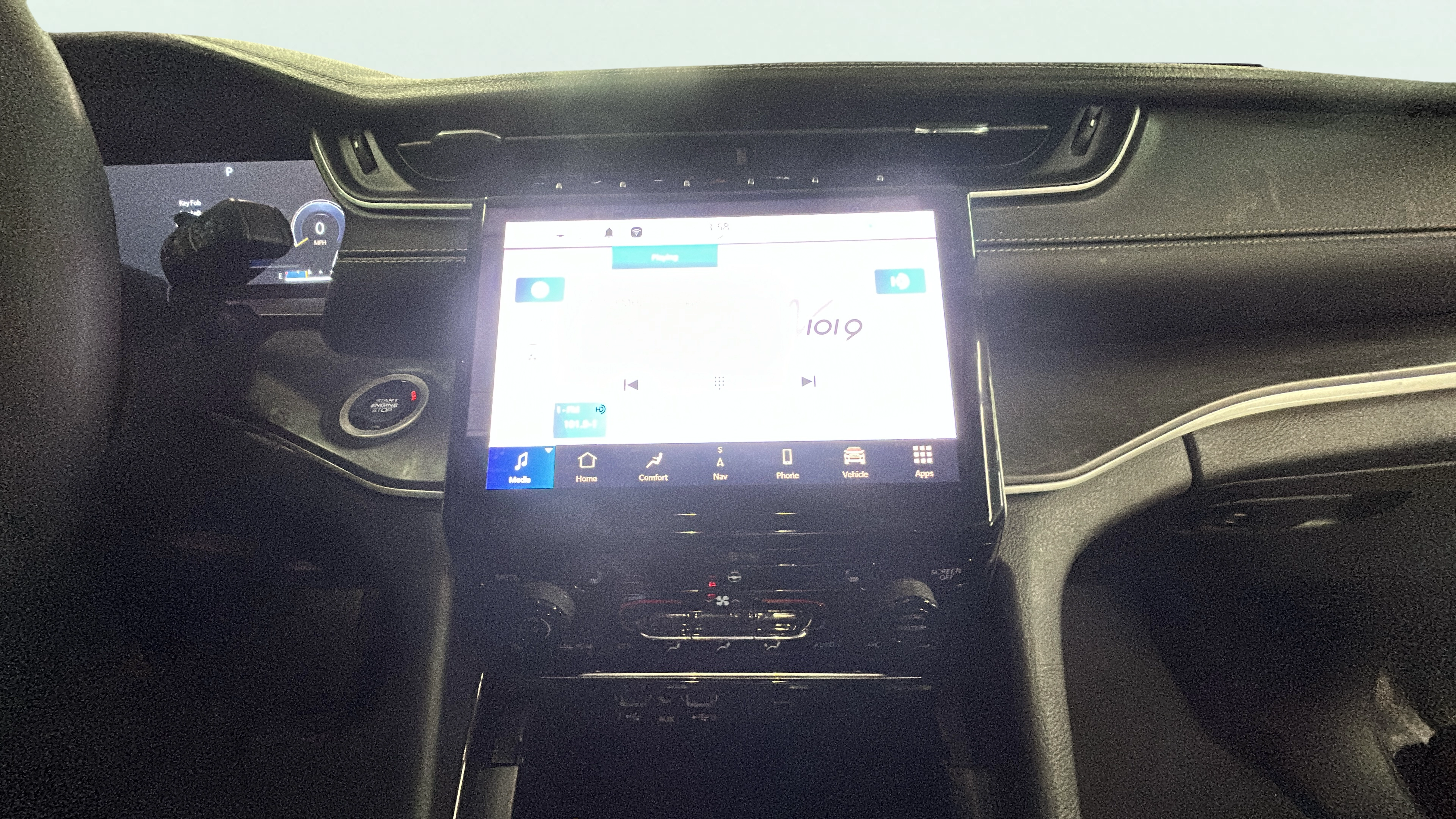 Vehicle interior 360 preview