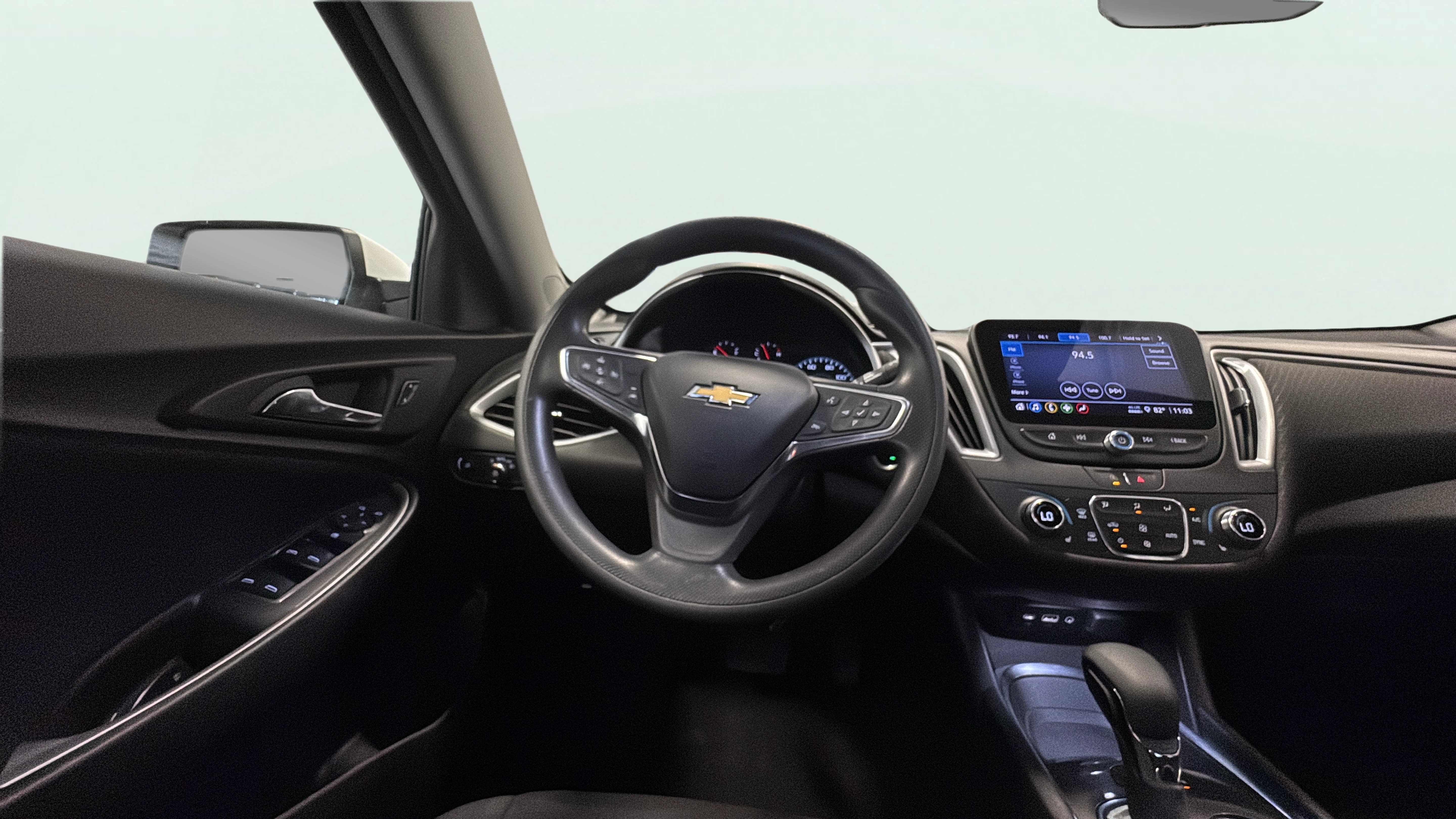 Vehicle interior 360 preview