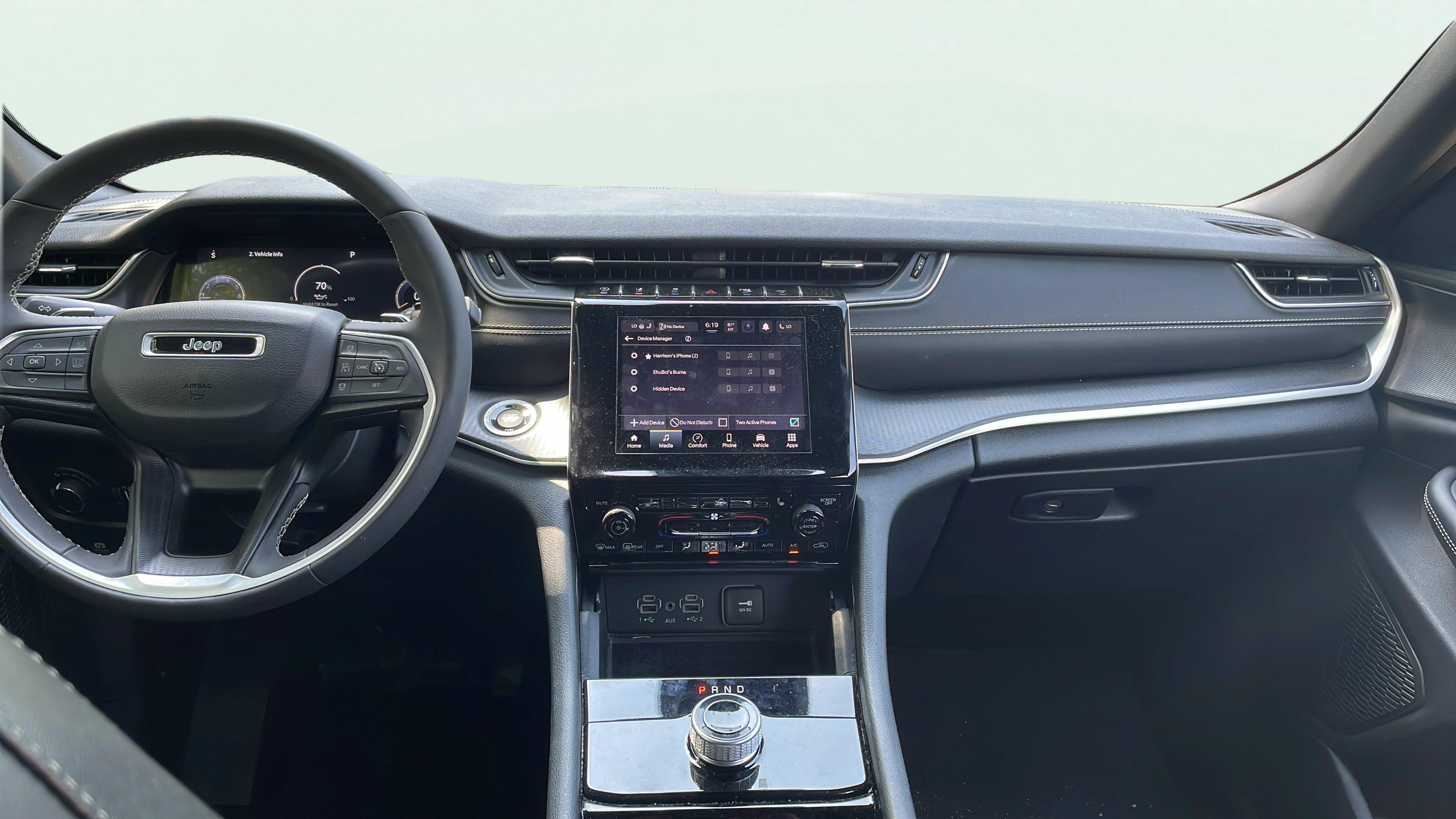 Vehicle interior 360 preview