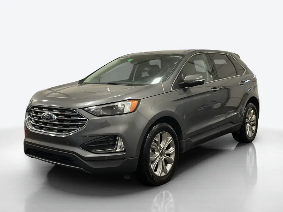 2023 Ford Edge — image 1 of 8