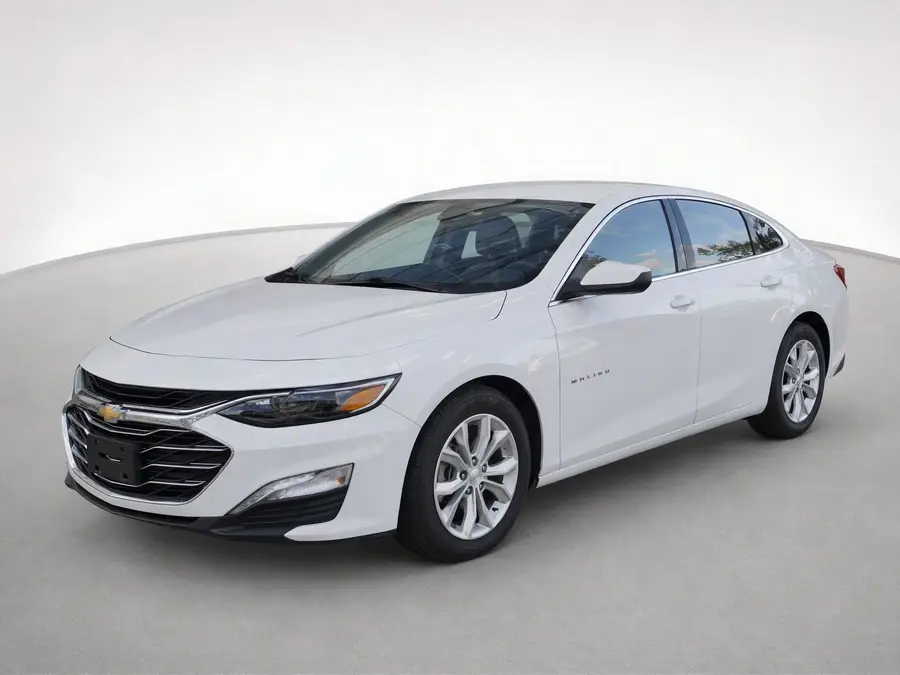 2024 Chevrolet Malibu — image 1 of 9