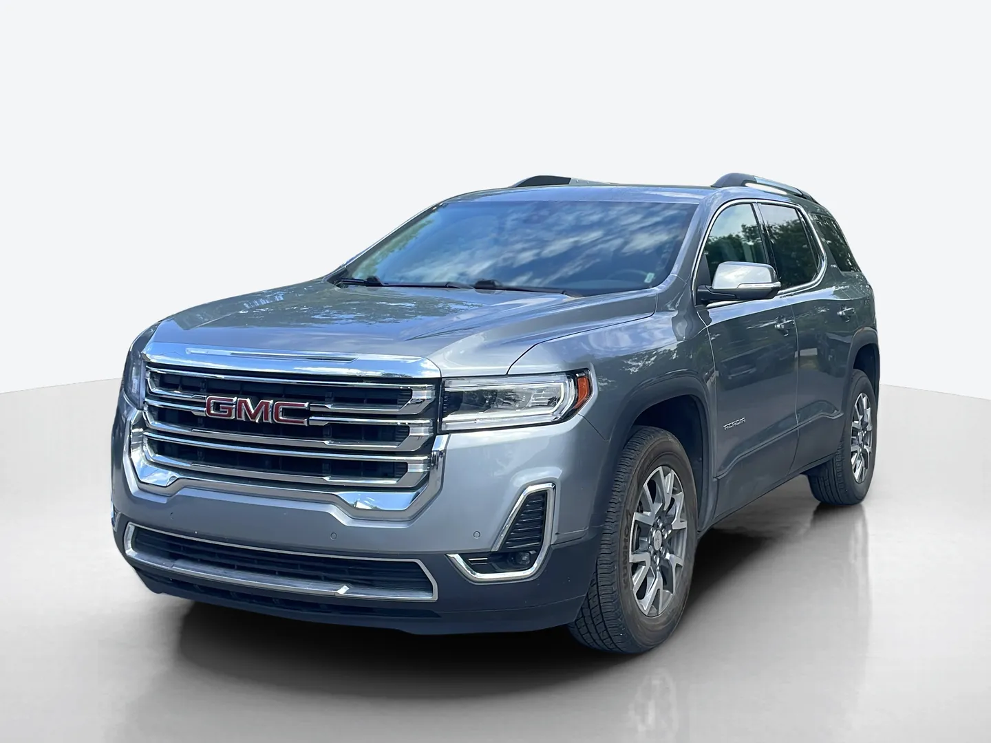 2023 GMC Acadia — image 1 of 8