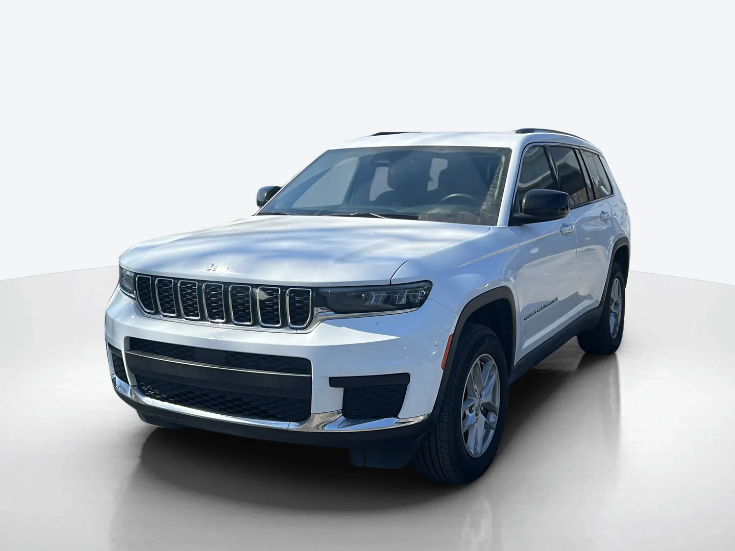 2023 Jeep Grand Cherokee L — image 1 of 8
