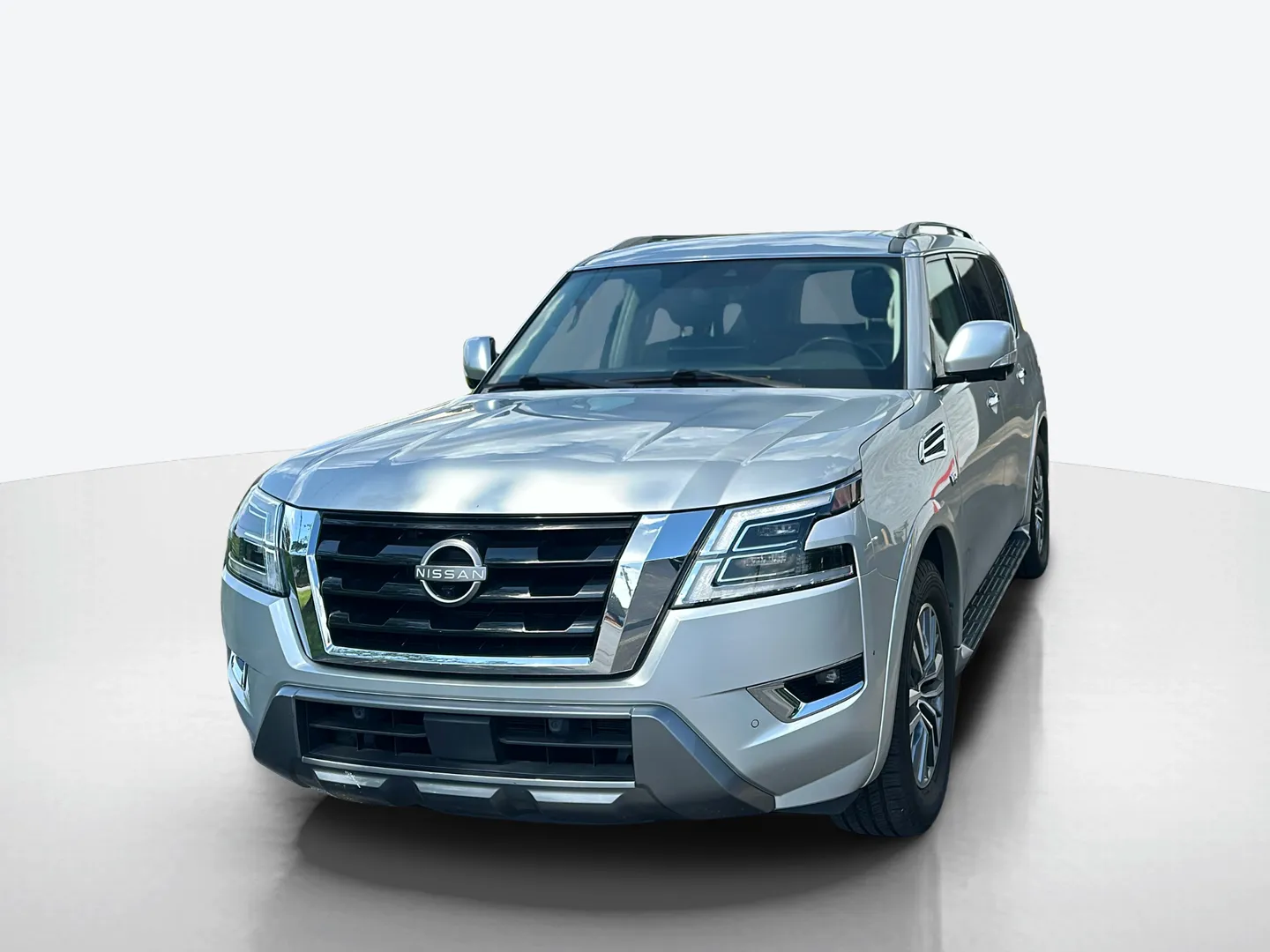 2022 Nissan Armada — image 1 of 8