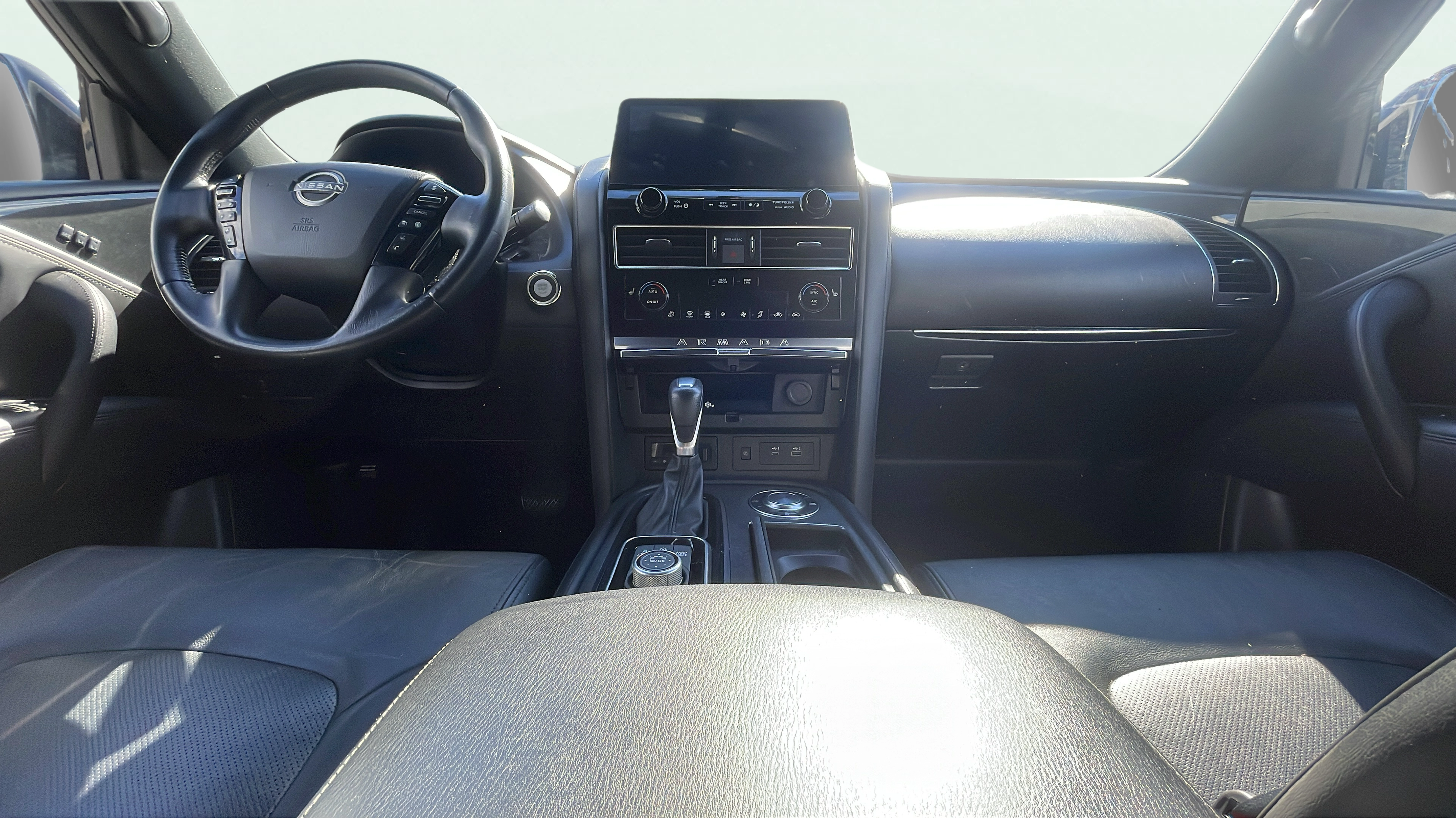 Vehicle interior 360 preview