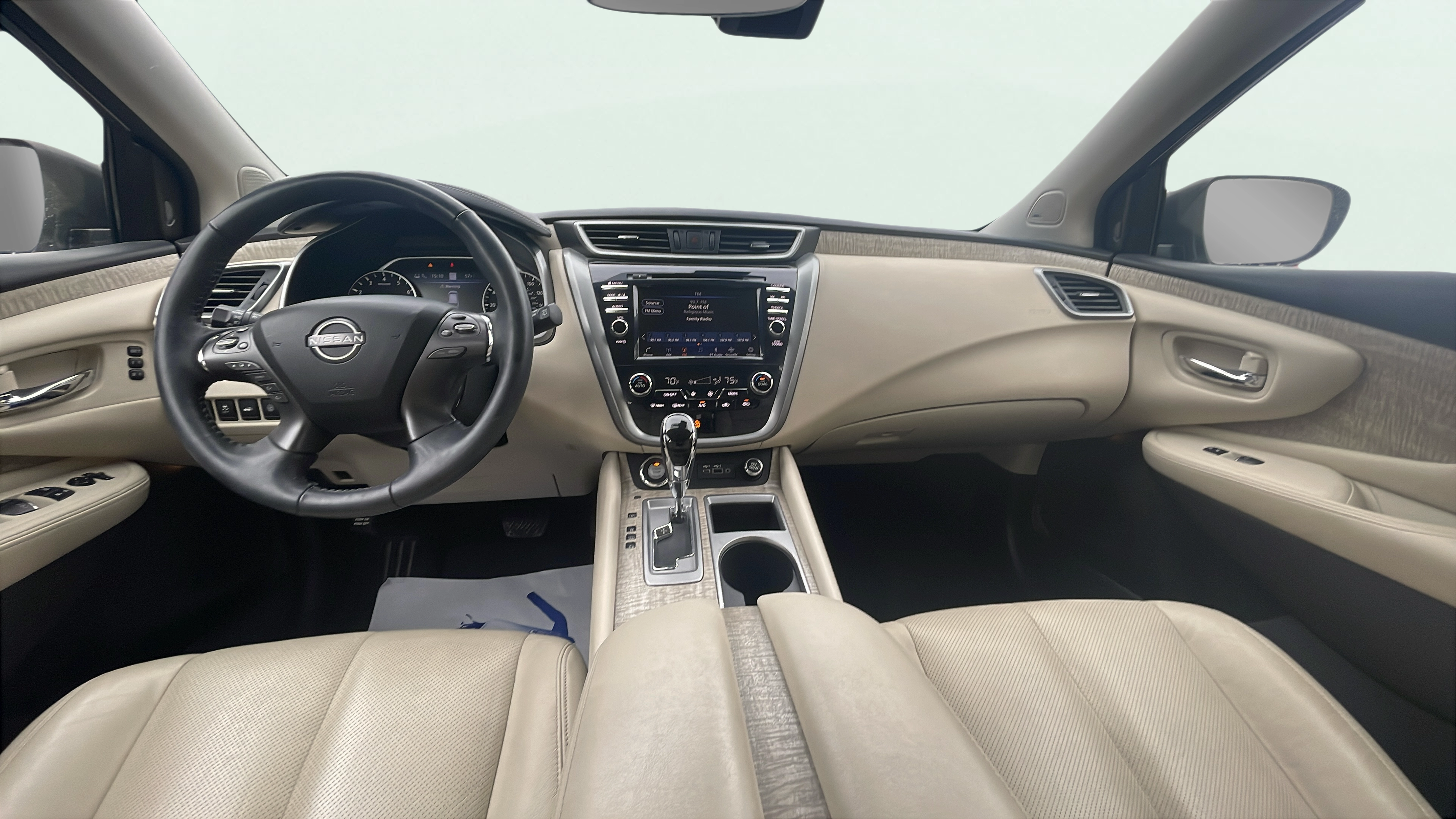 Vehicle interior 360 preview