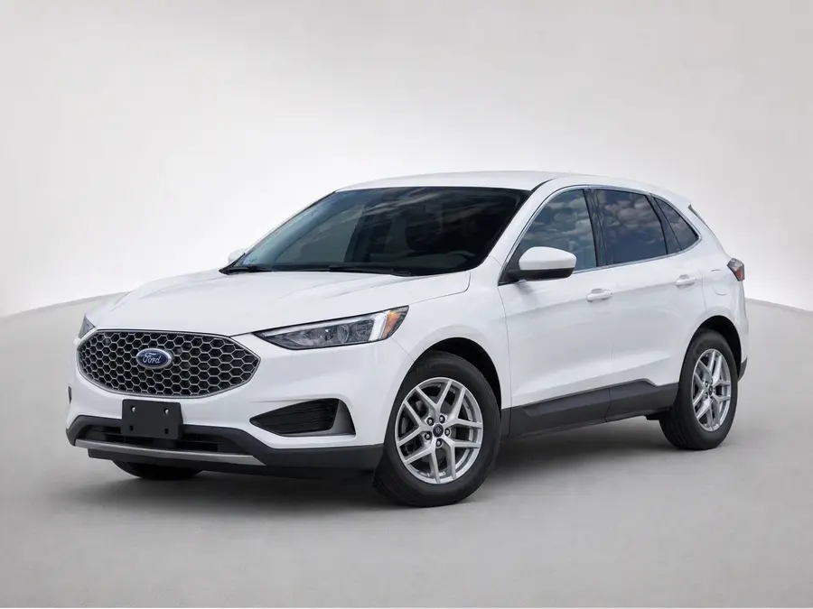 2024 Ford Edge — image 1 of 9