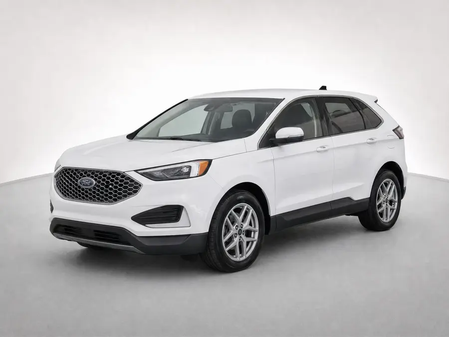 2023 Ford Edge — image 1 of 9