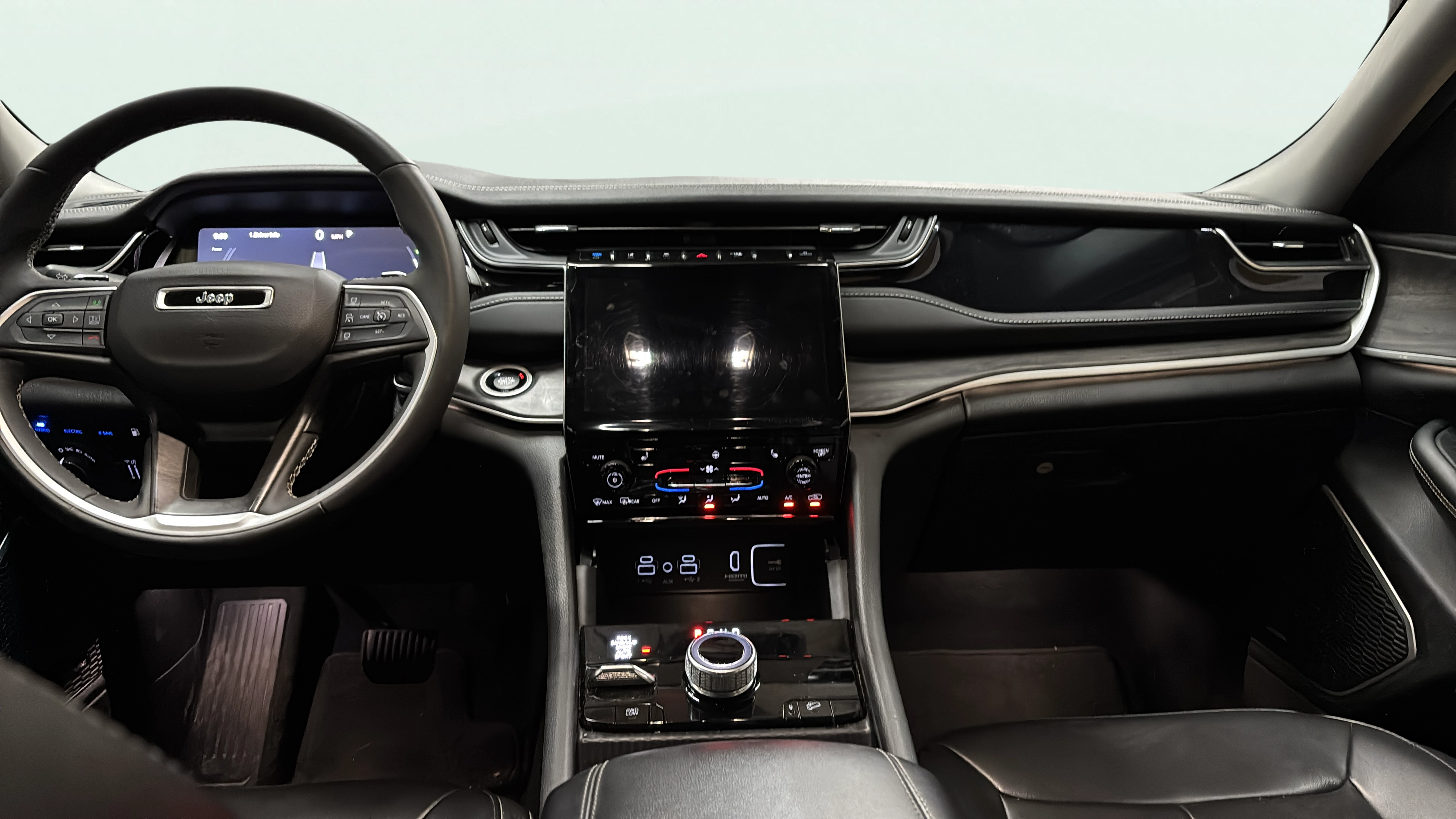 Vehicle interior 360 preview