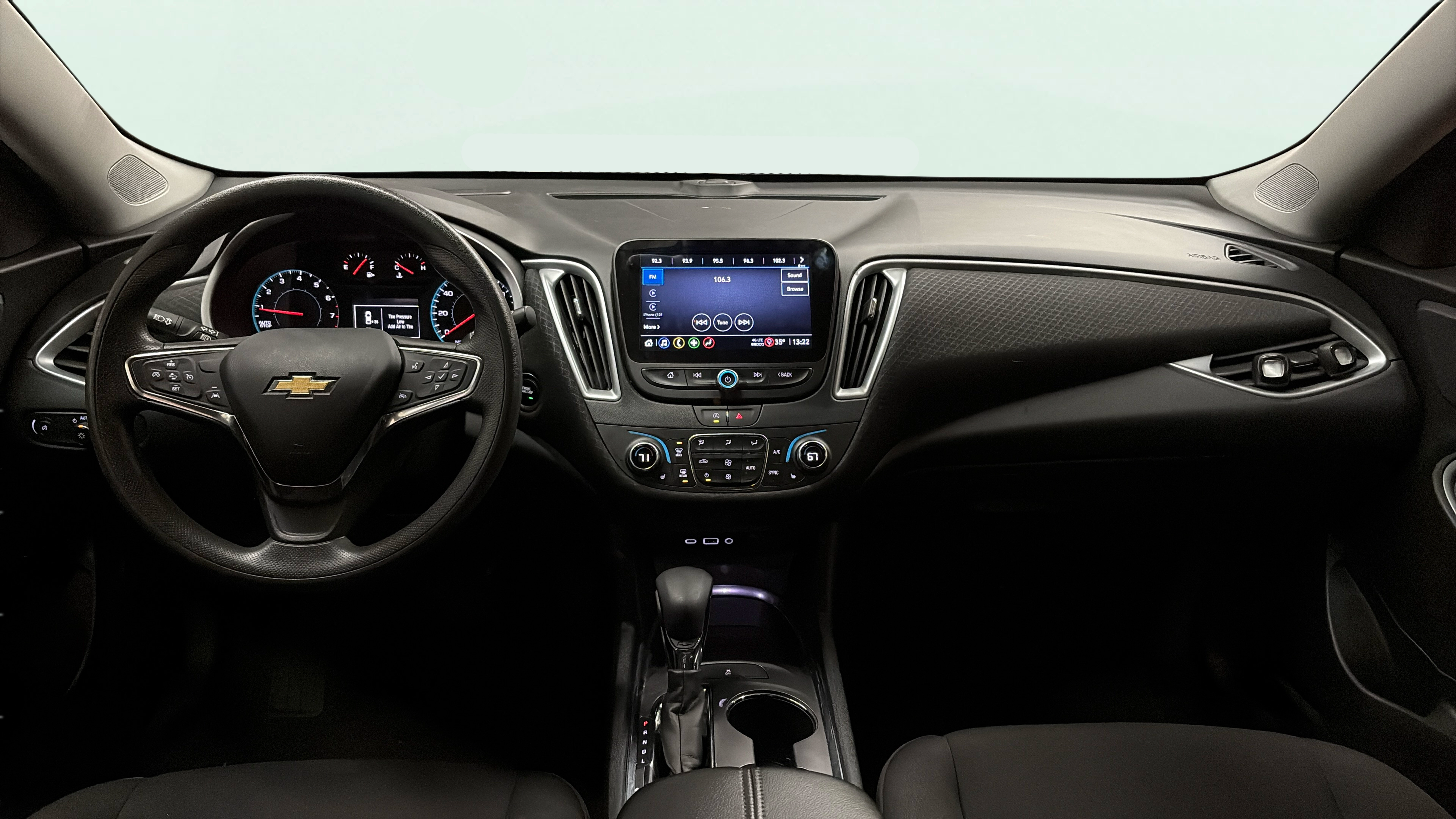 Vehicle interior 360 preview