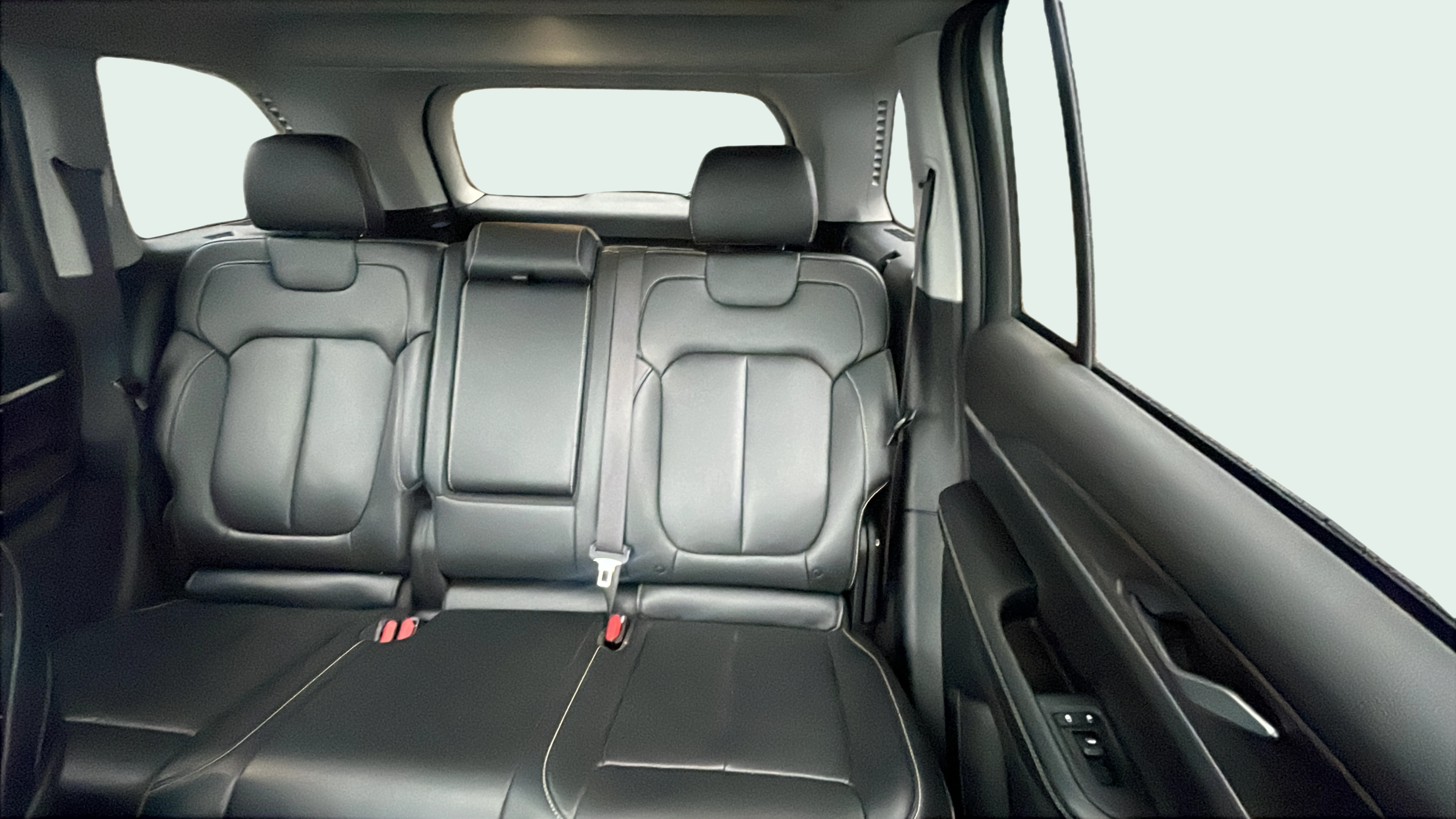 Vehicle interior 3