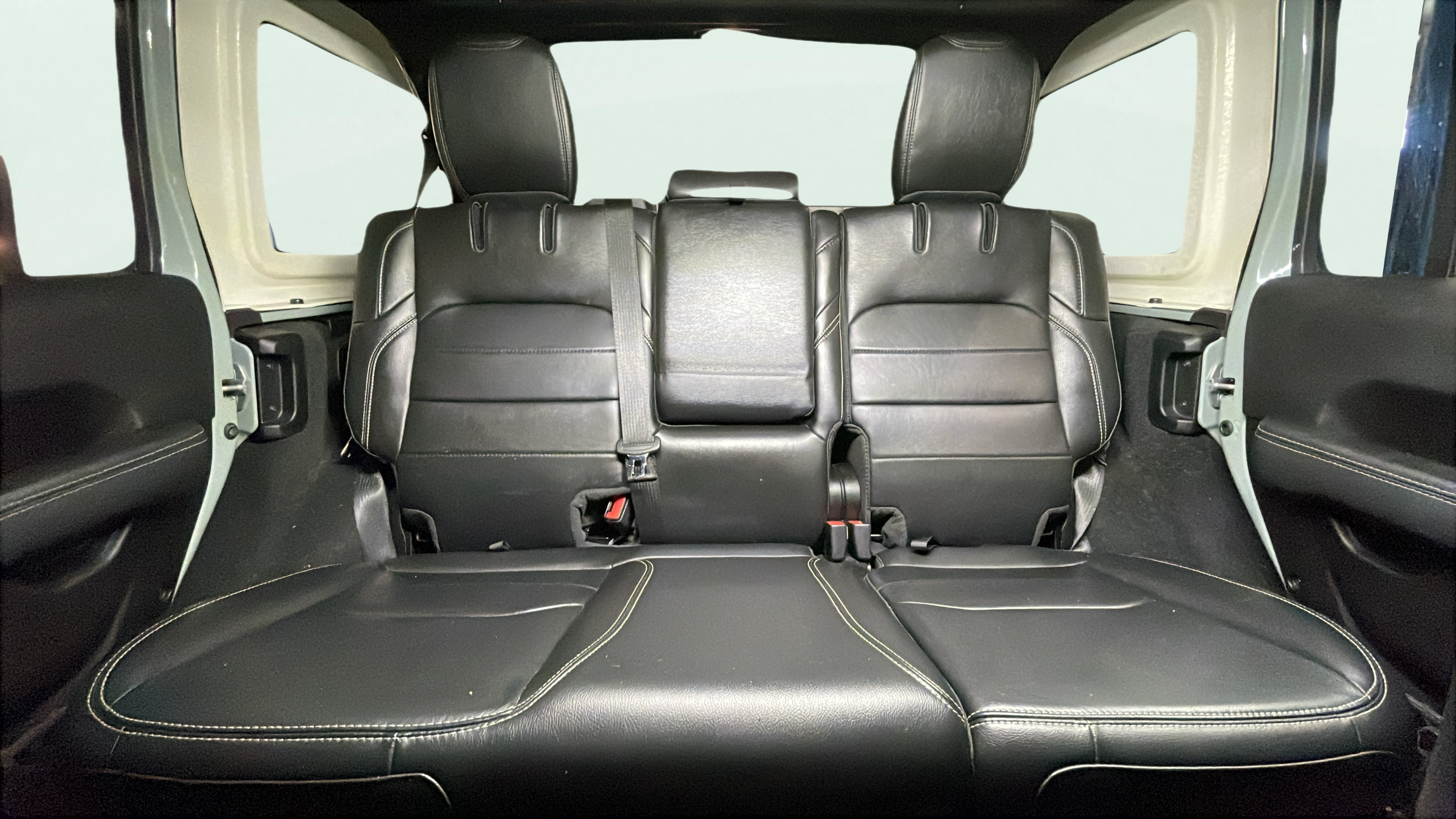Vehicle interior 2