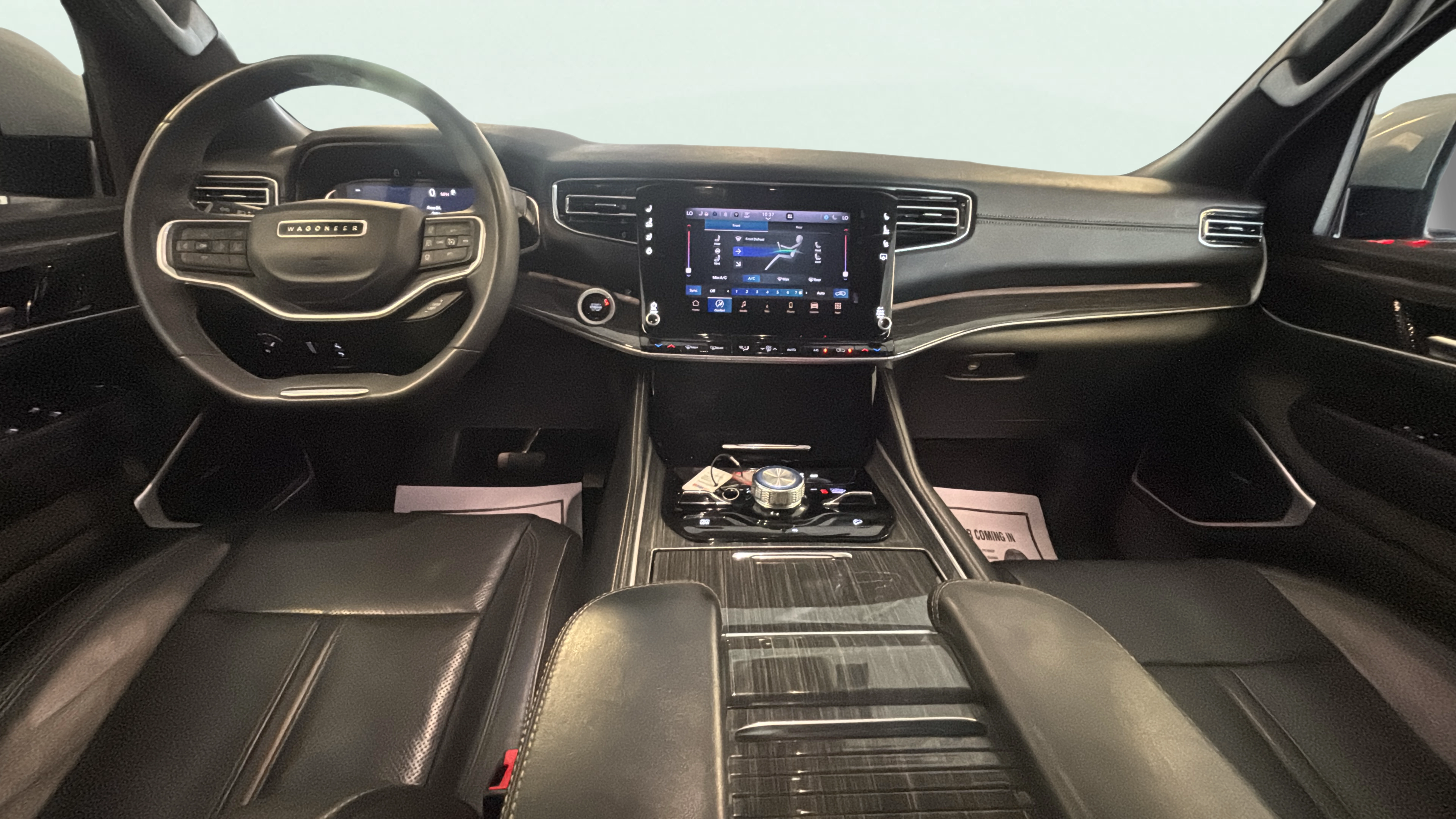 Vehicle interior 360 preview