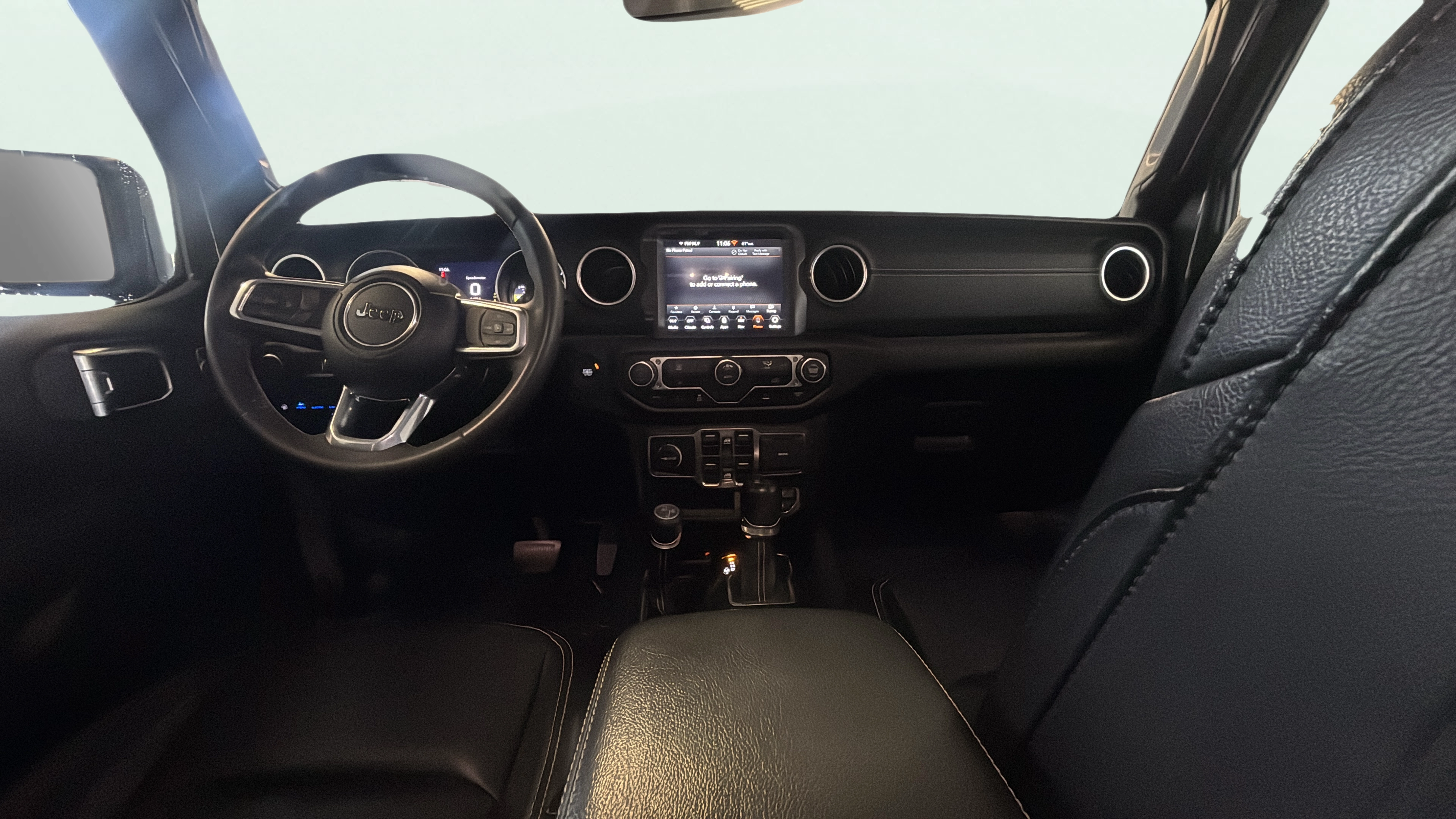 Vehicle interior 360 preview