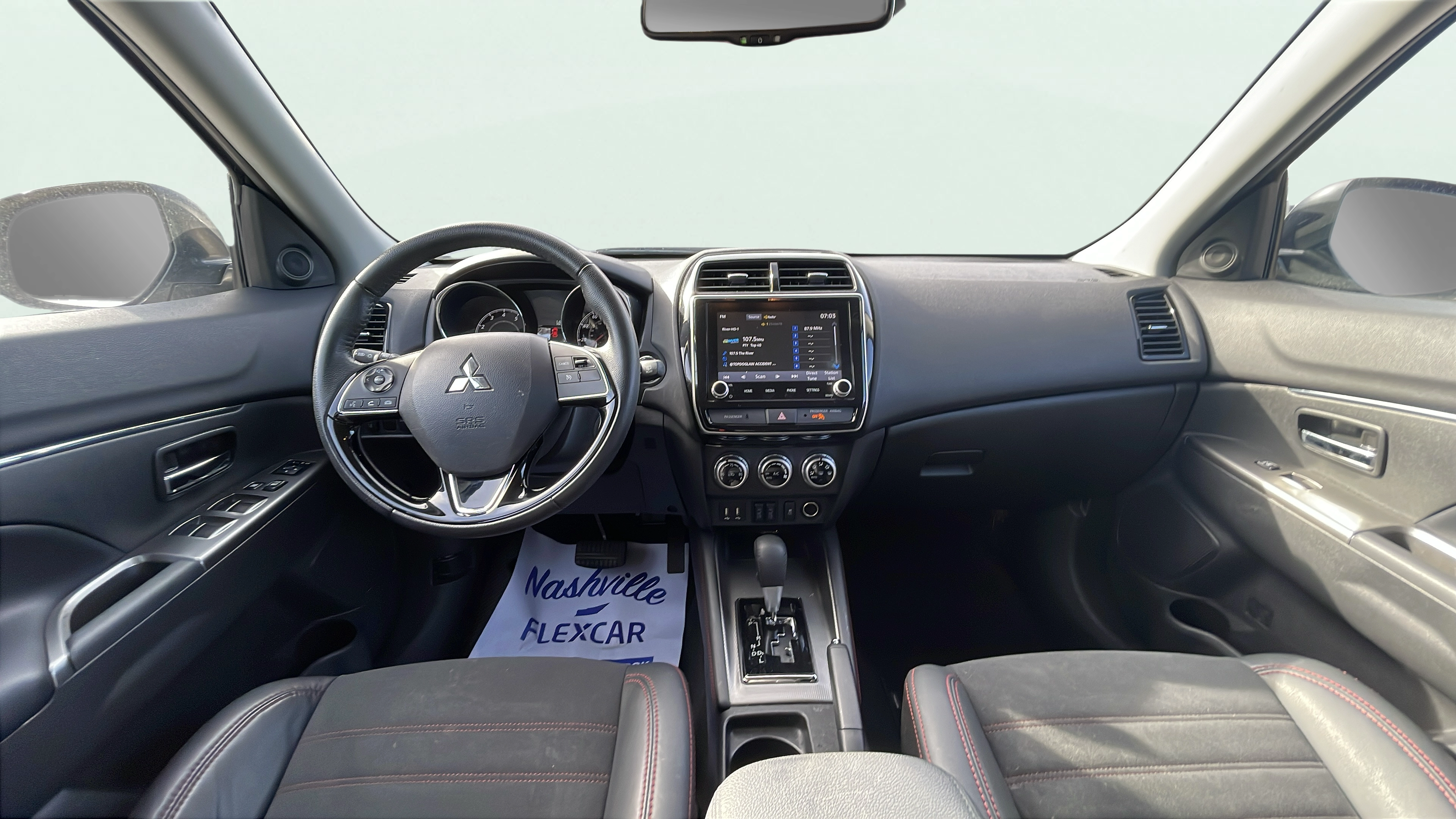 Vehicle interior 360 preview