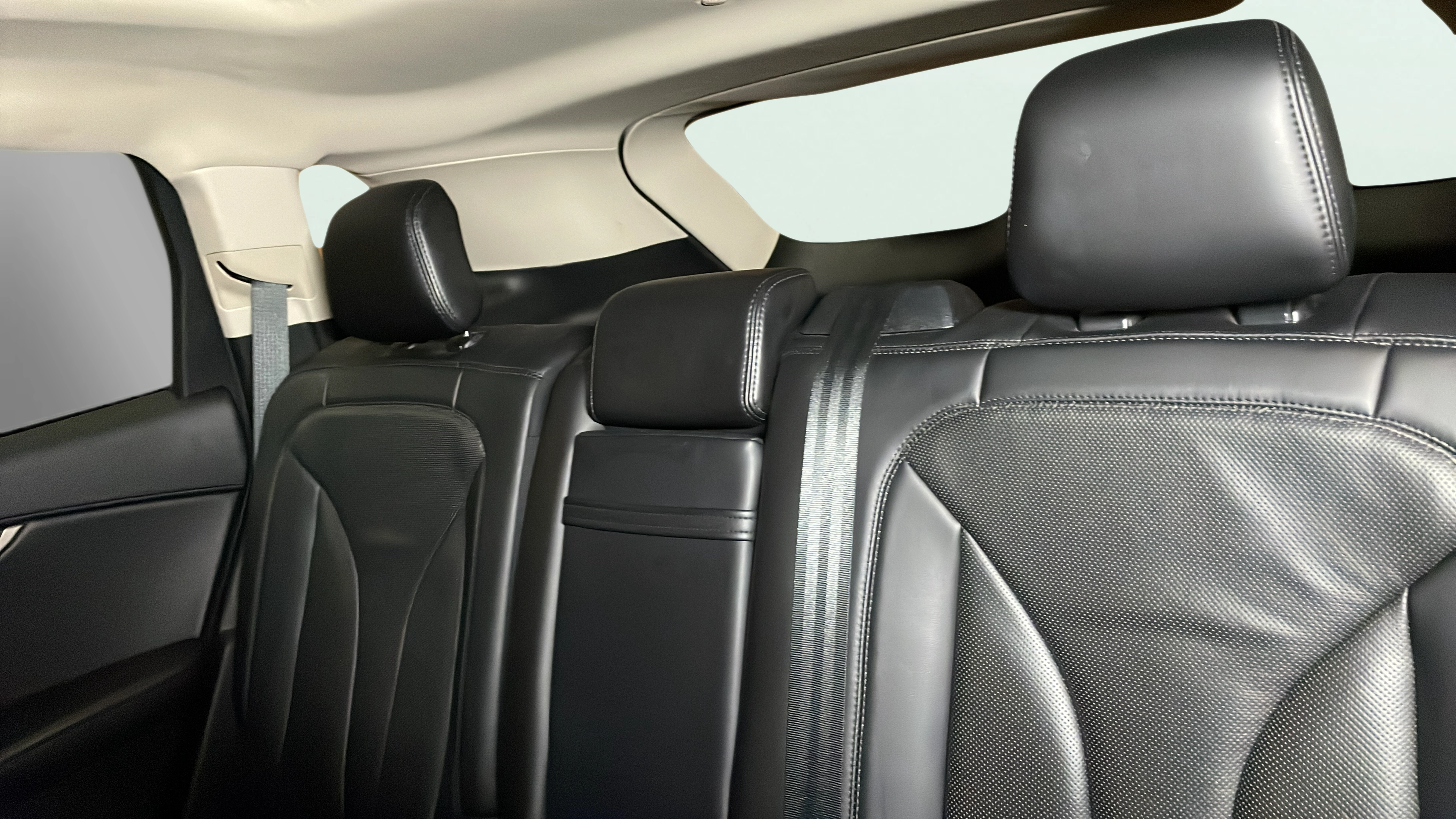 Vehicle interior 360 preview