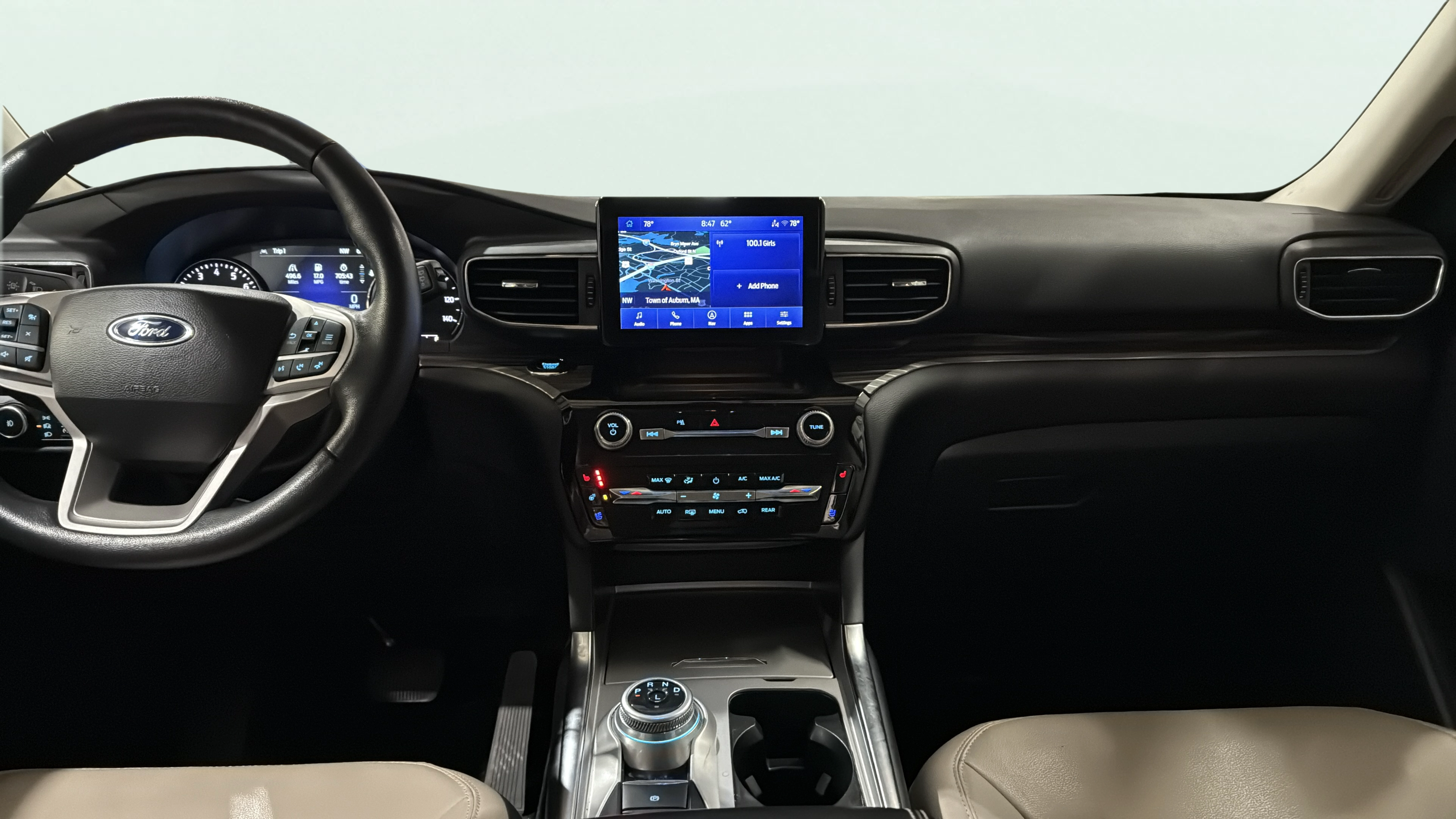 Vehicle interior 360 preview