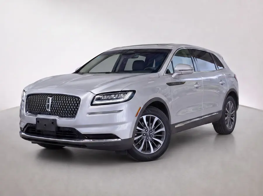 2023 Lincoln Nautilus — image 1 of 9