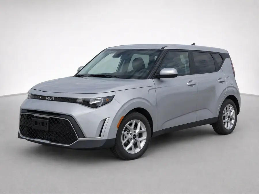 2023 Kia Soul — image 1 of 9