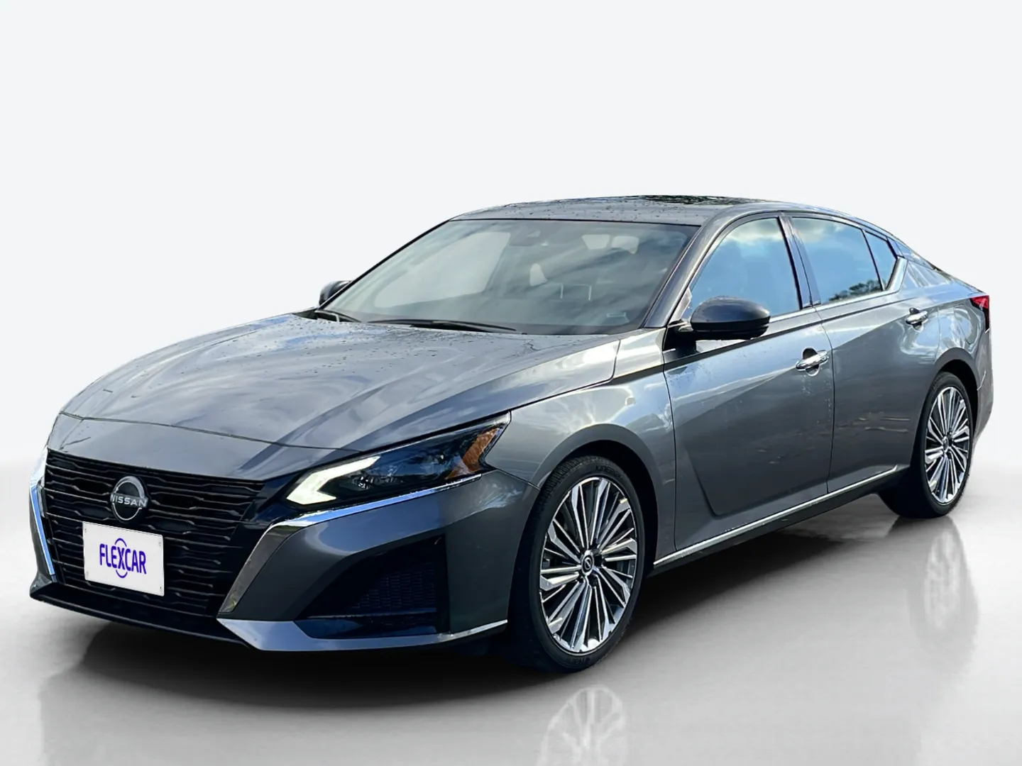 2023 Nissan Altima — image 1 of 5